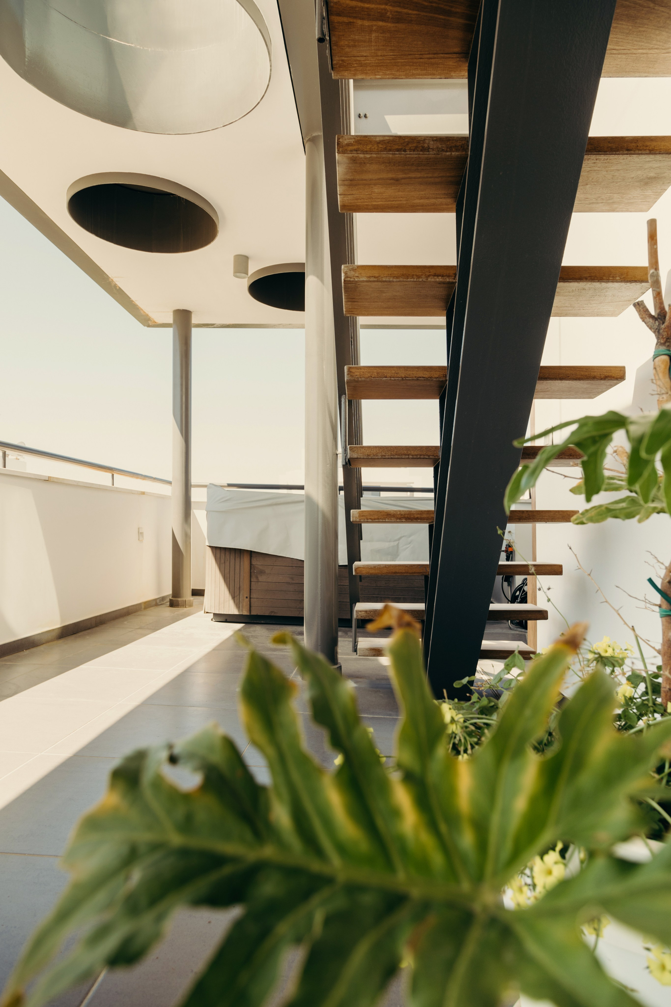 LIVIN RESIDENCE. Family and business portrait’s photographer in Cyprus