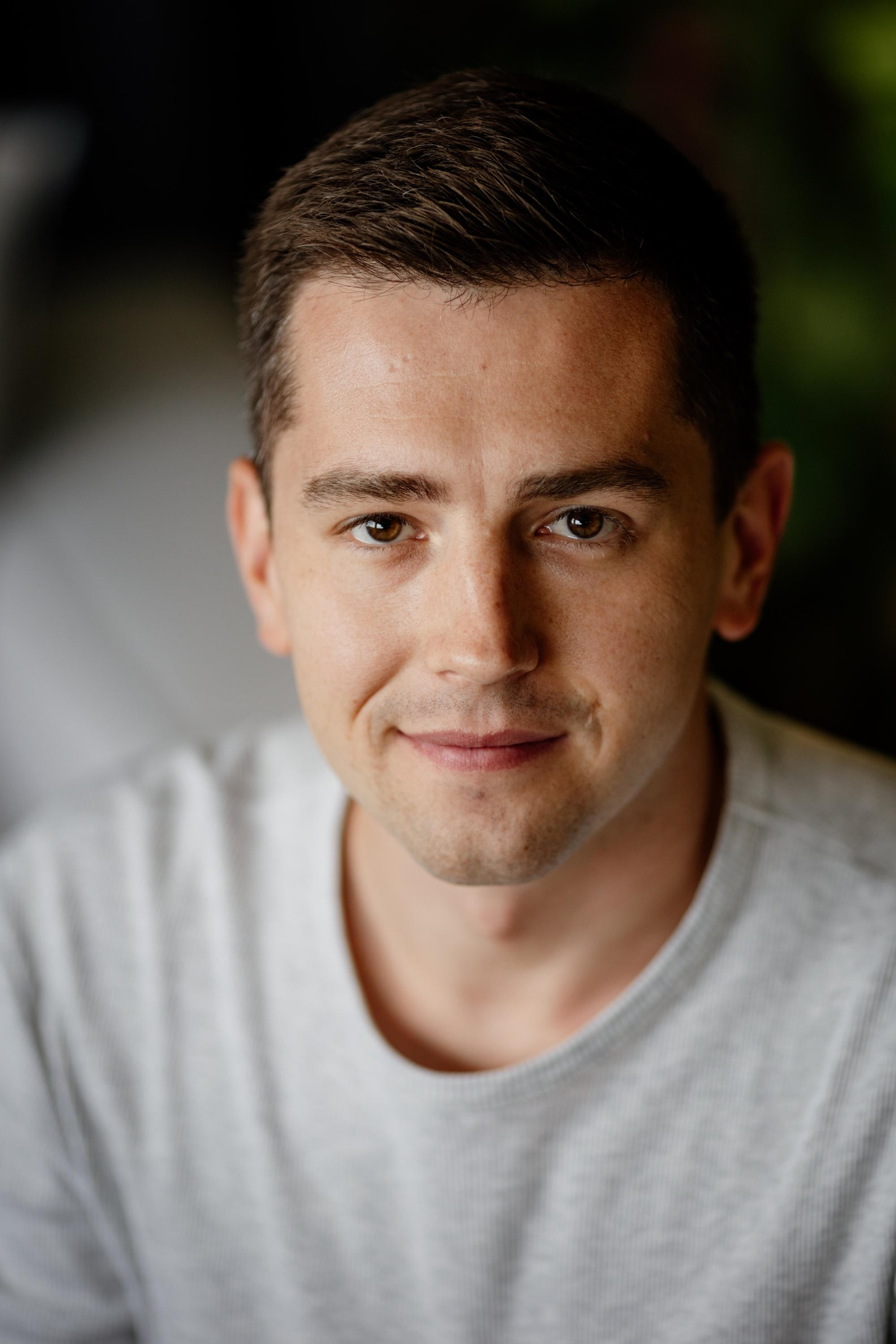 PAYABL. Family and business portrait’s photographer in Cyprus