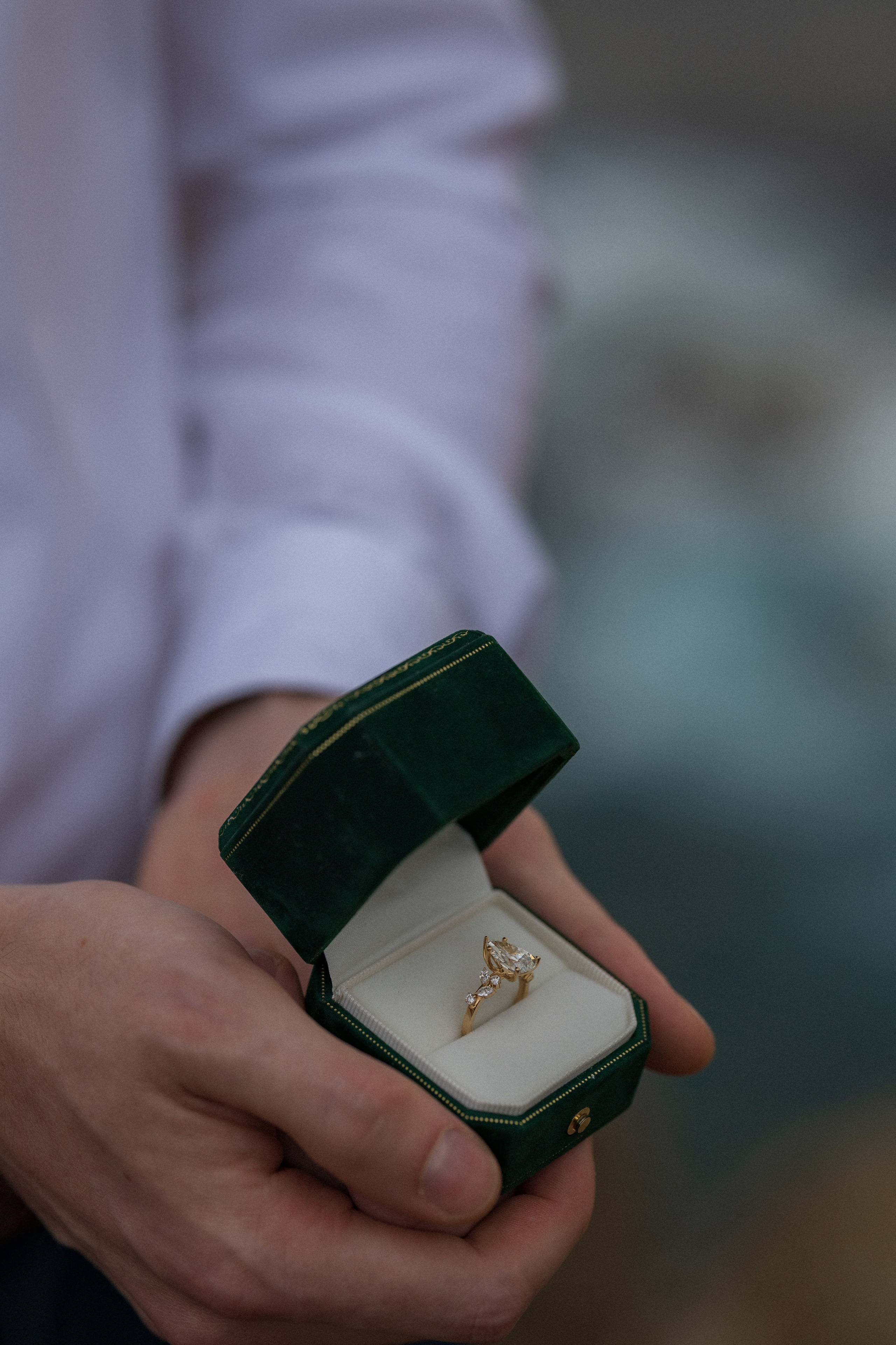 Secret Proposal at Miradouro do Guindaste & Engagement Photoshoot in Funchal, Madeira. Fotógrafa na Madeira para casais, pedidos de casamento, elopements e casamentos íntimos | Tatiana