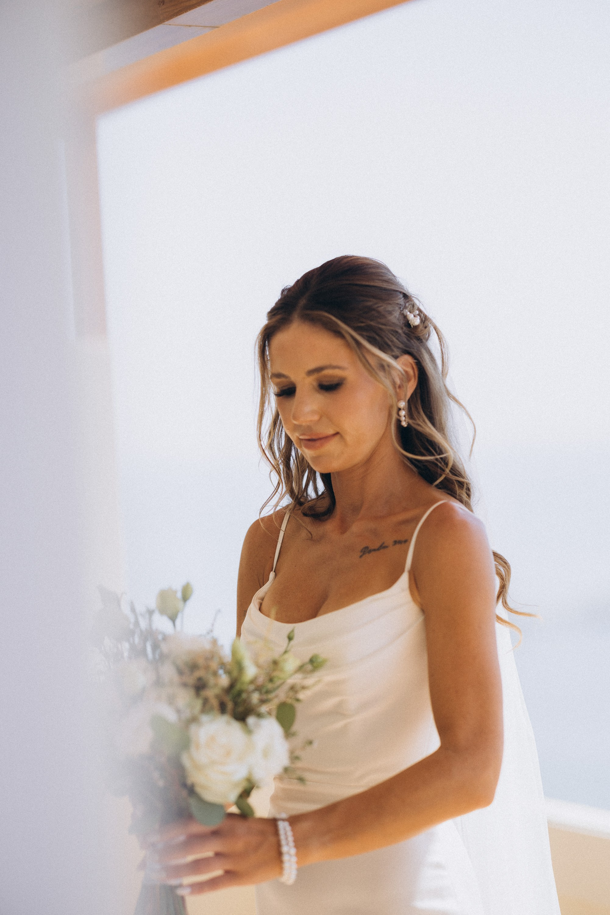 Elopement in Madeira | Cliffside Vows & Pico do Arieiro