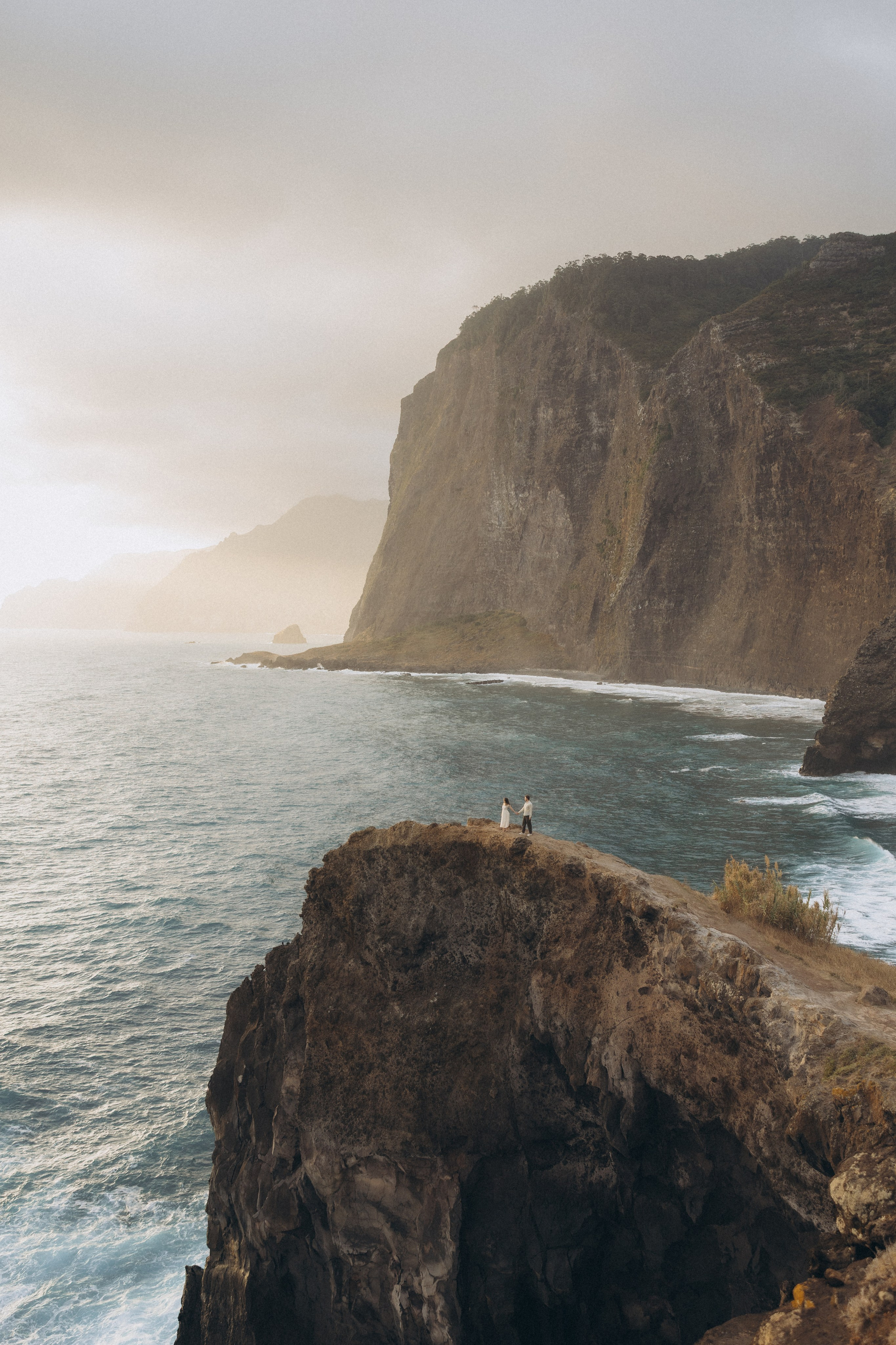 Engagement Photoshoot at Miradouro do Guindaste, Madeira | Sunrise Photography