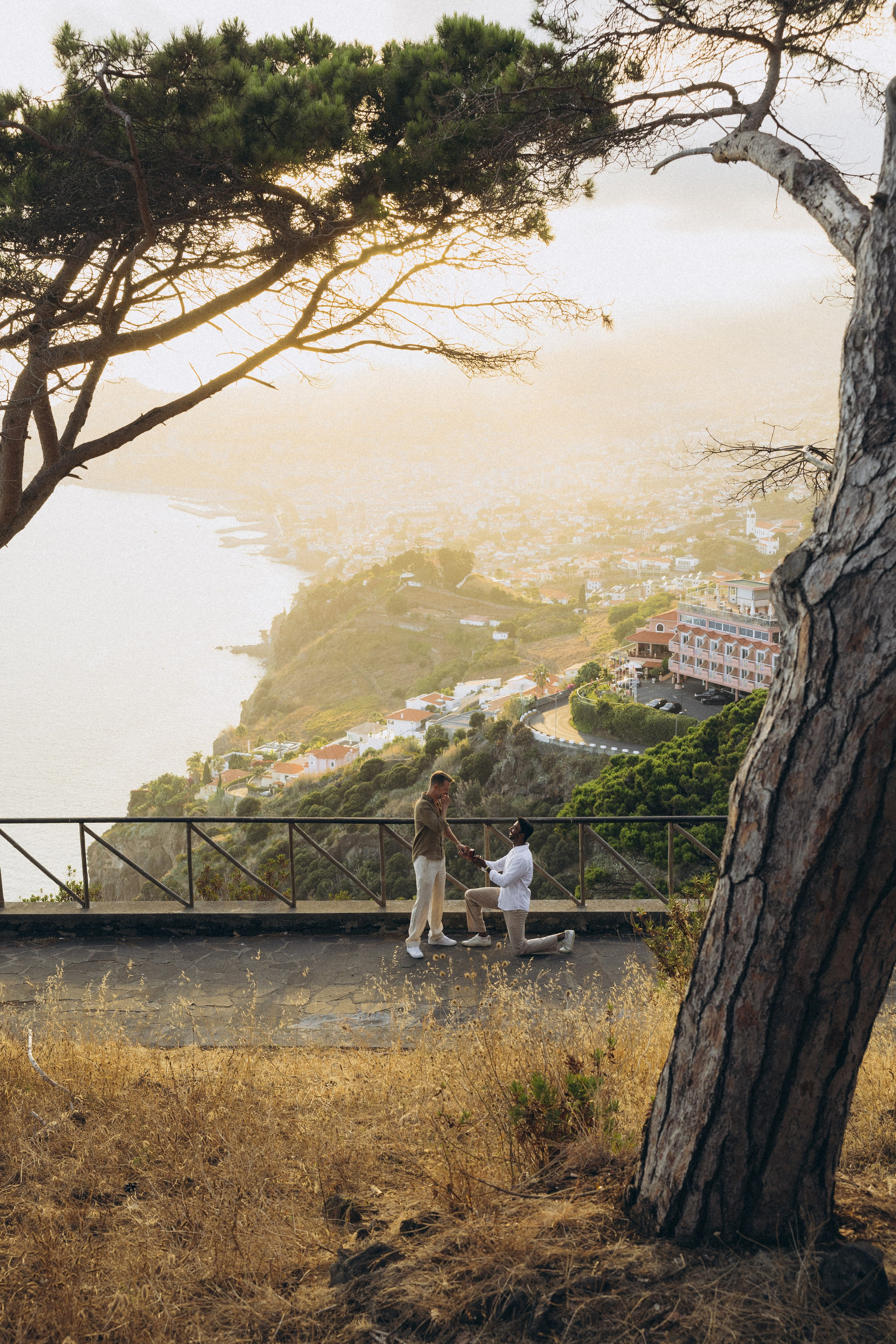 Secret Proposal in Funchal, Madeira | Surprise Engagement Photographer. Fotógrafa na Madeira para casais, pedidos de casamento, elopements e casamentos íntimos | Tatiana