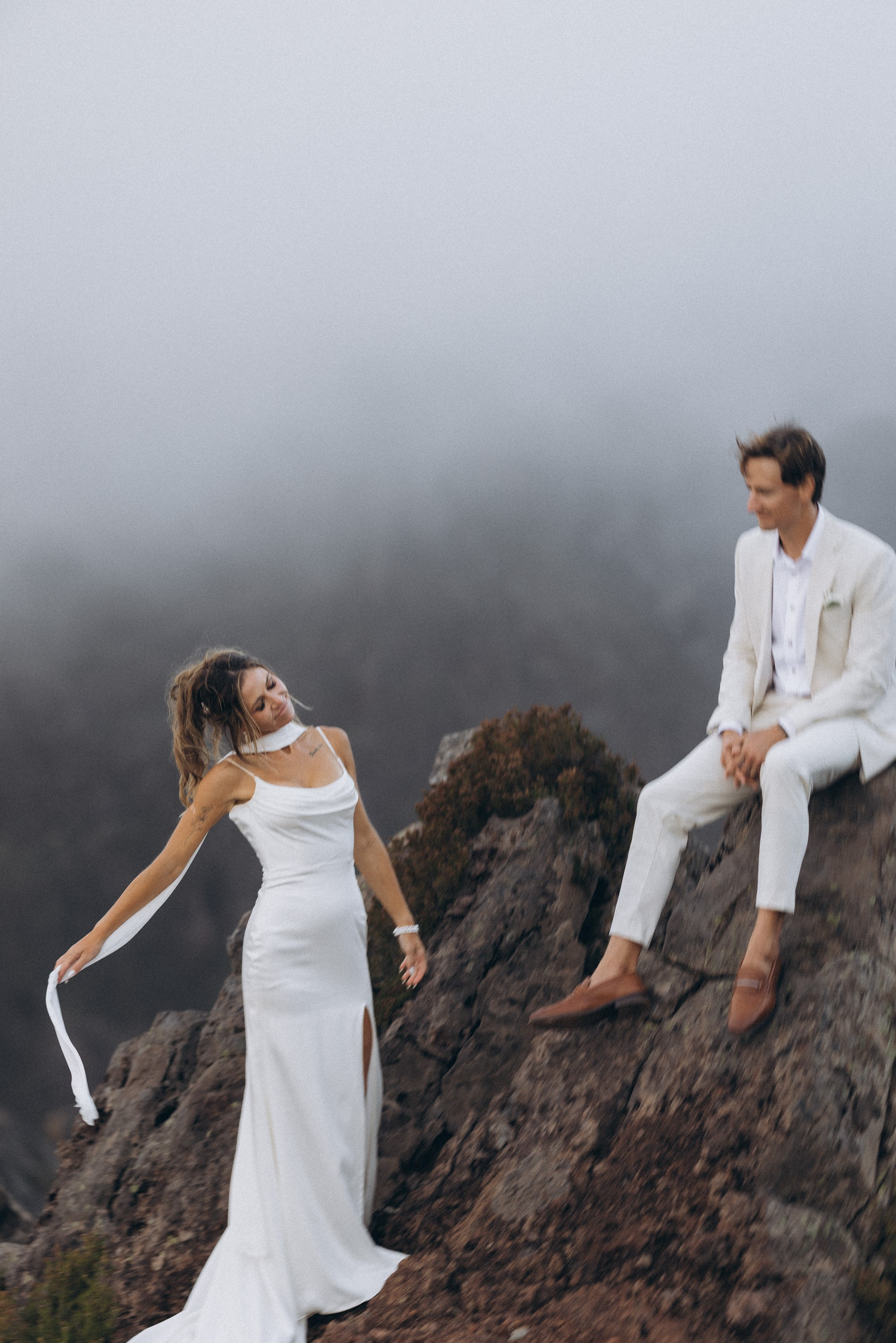 Elopement in Madeira | Cliffside Vows & Pico do Arieiro