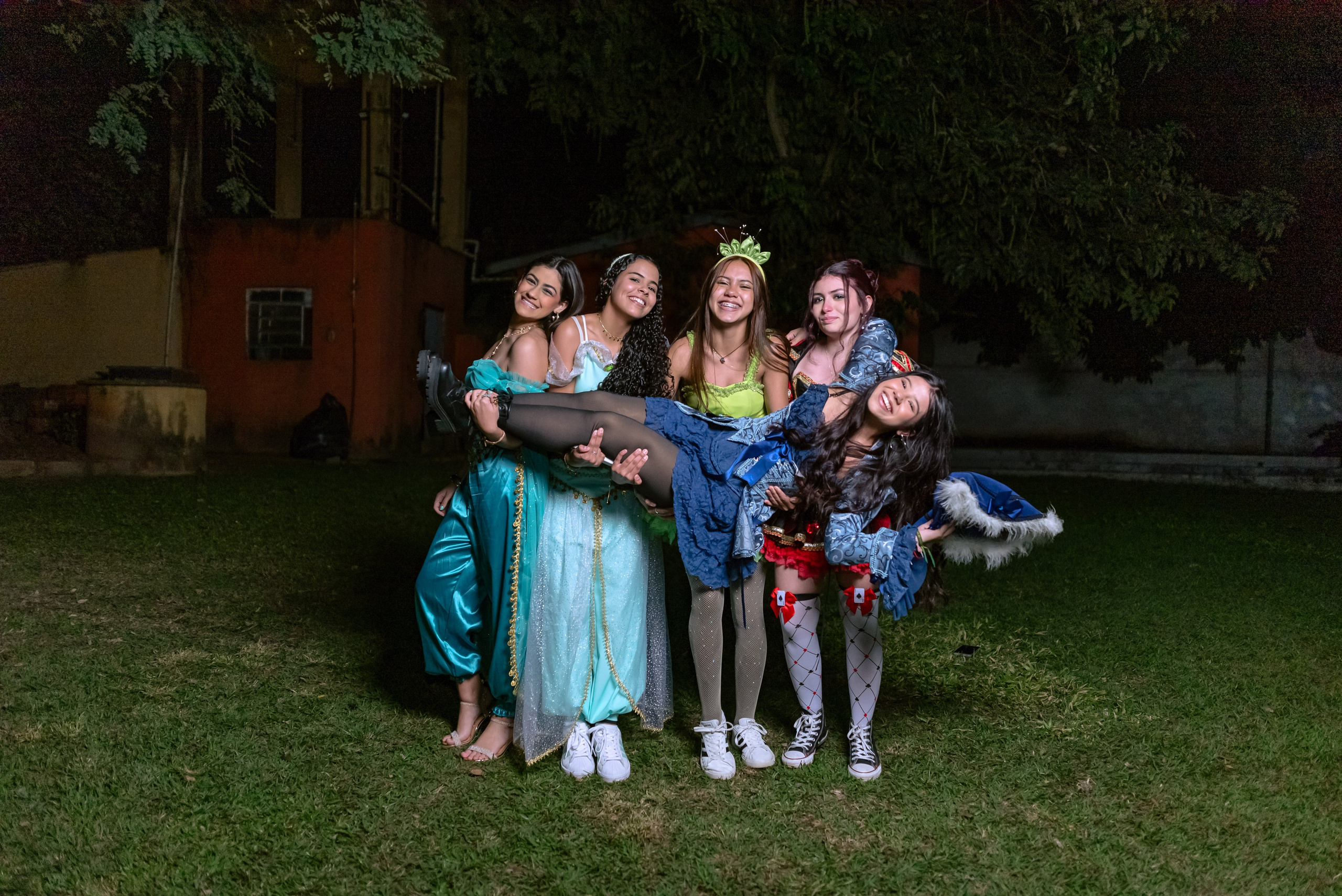 Sofia 15 anos. Wedding photographer Ana Koshi