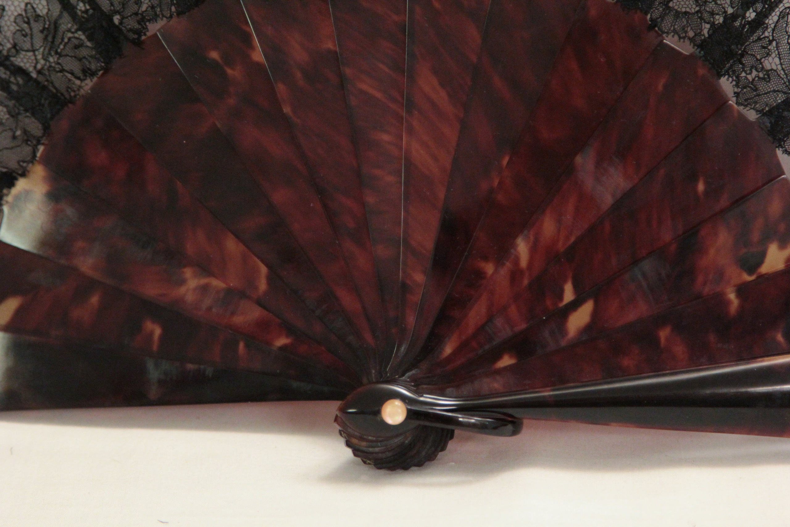 Blackfan. Современнные и актикварные украшения в Барселоне, Москве и Санкт-Петербурге