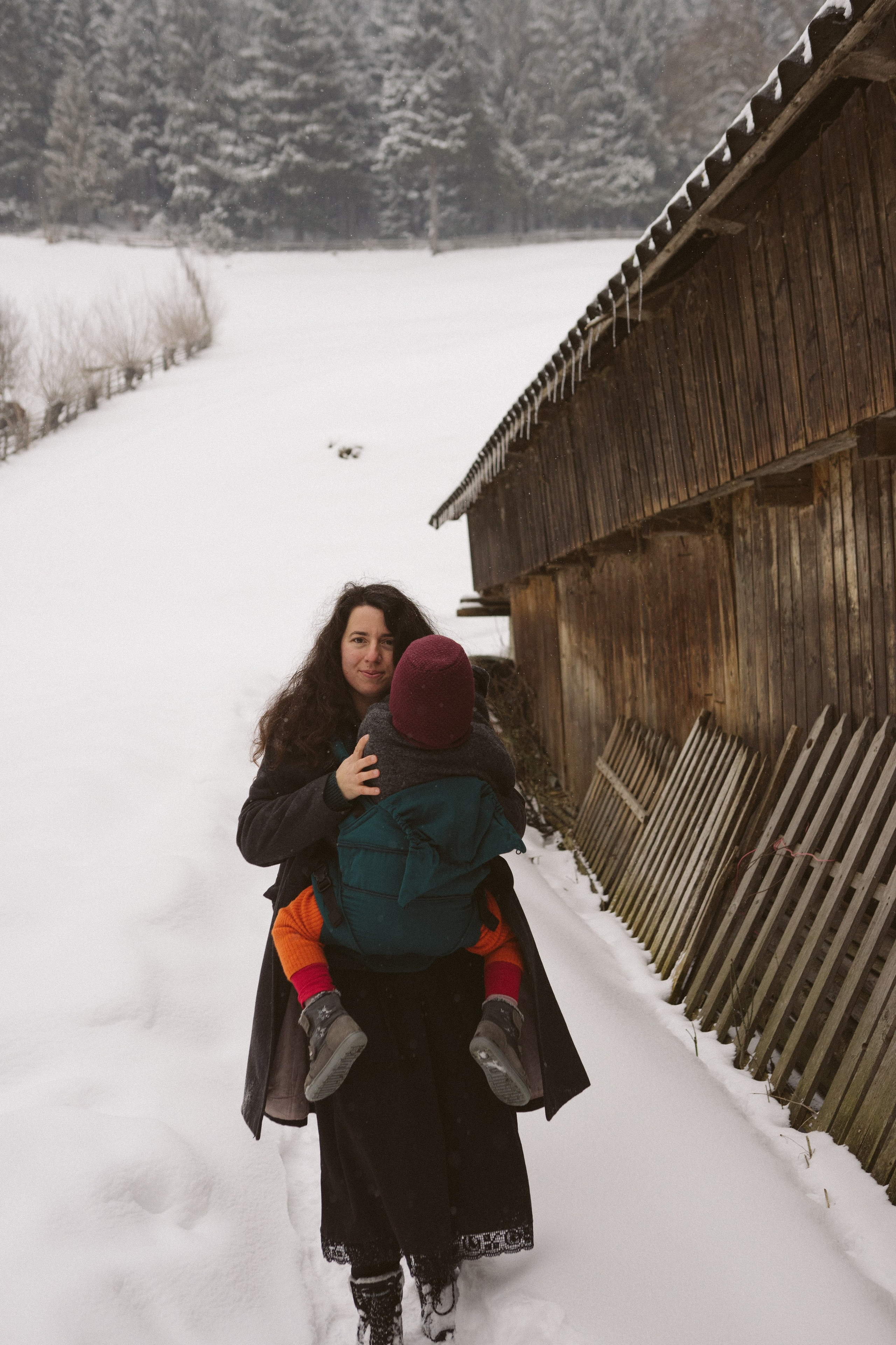 Review Manduca XT: Experiența mea de mamă | Mădălina Beda. Madalina Beda- Artist vizual, fotograf, doula la nastere, consultant babywearing Brasov si in toata tara