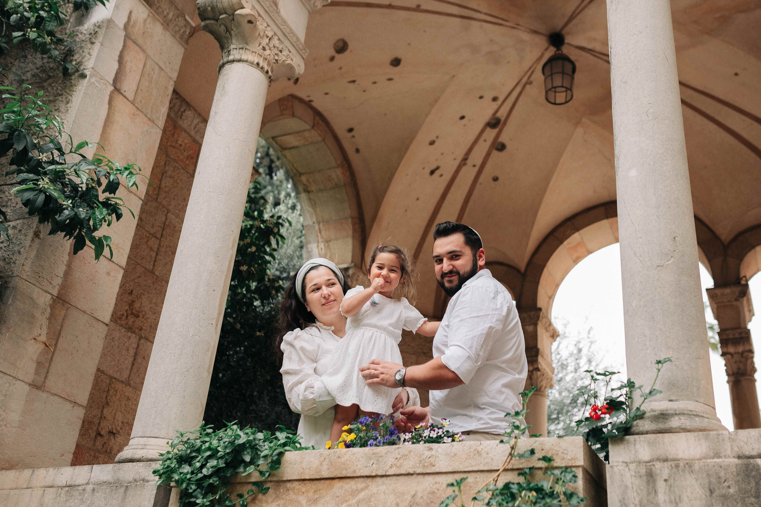 EXPECTING A BABY, JERUSALEM. PHOTOGRAPHER IN ISRAEL