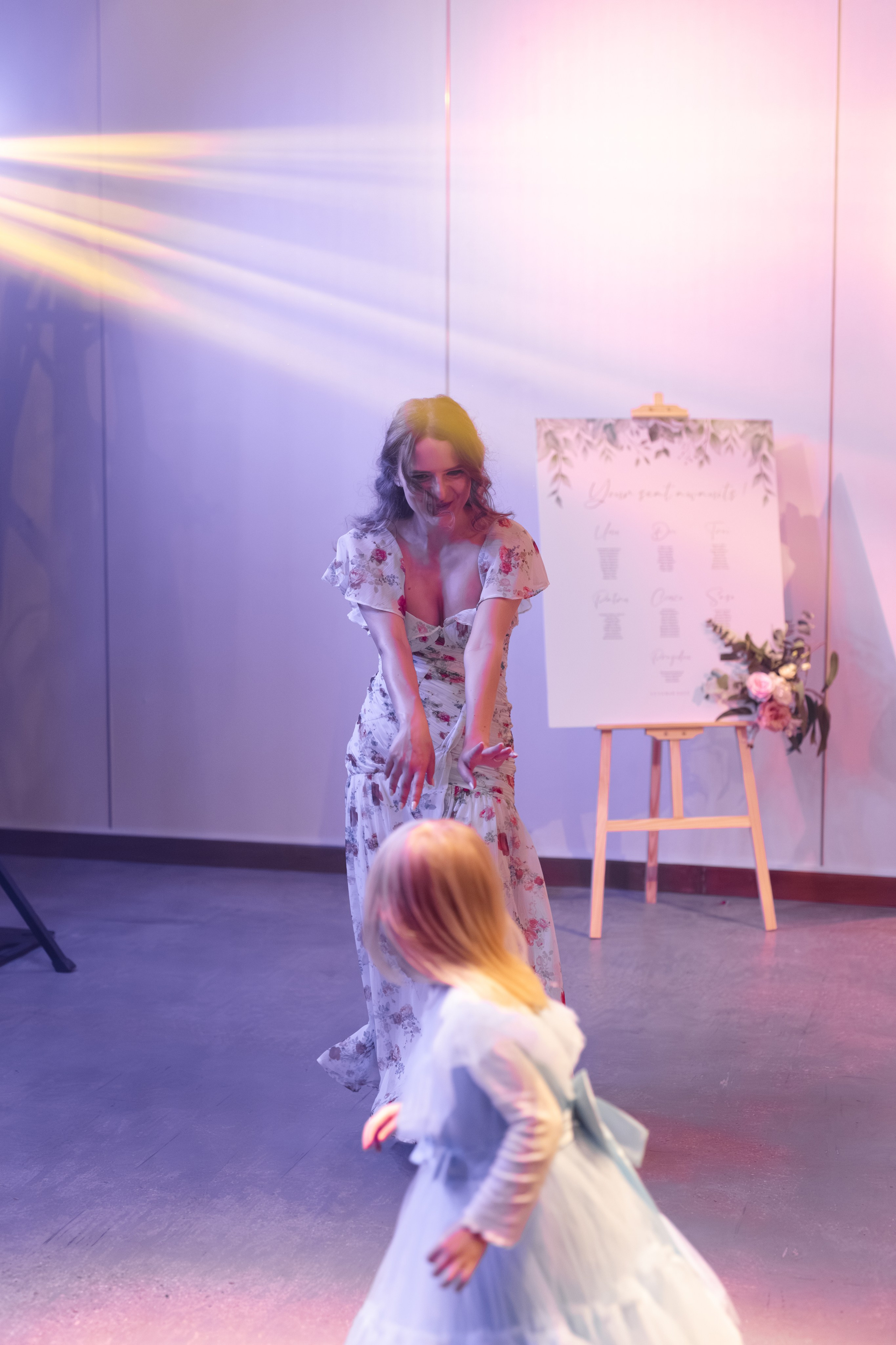 Flori & Cosmin. Main