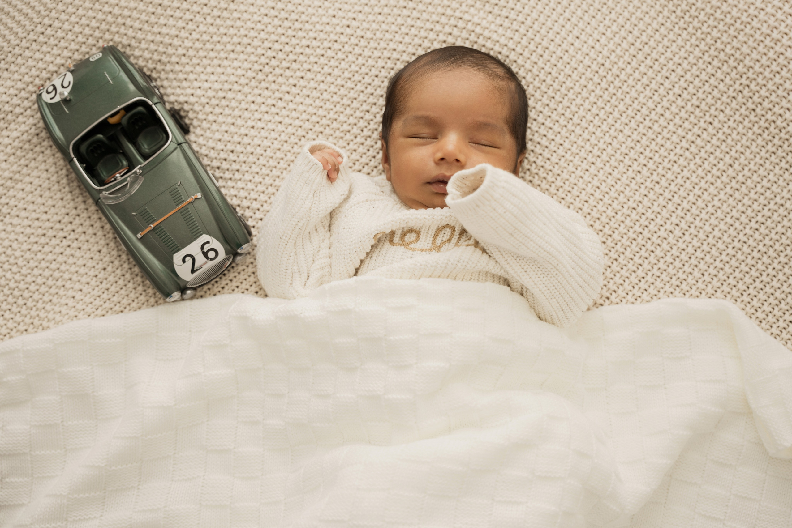 Home, sweet home. Angela Iakovleva — Family Photographer in Dubai