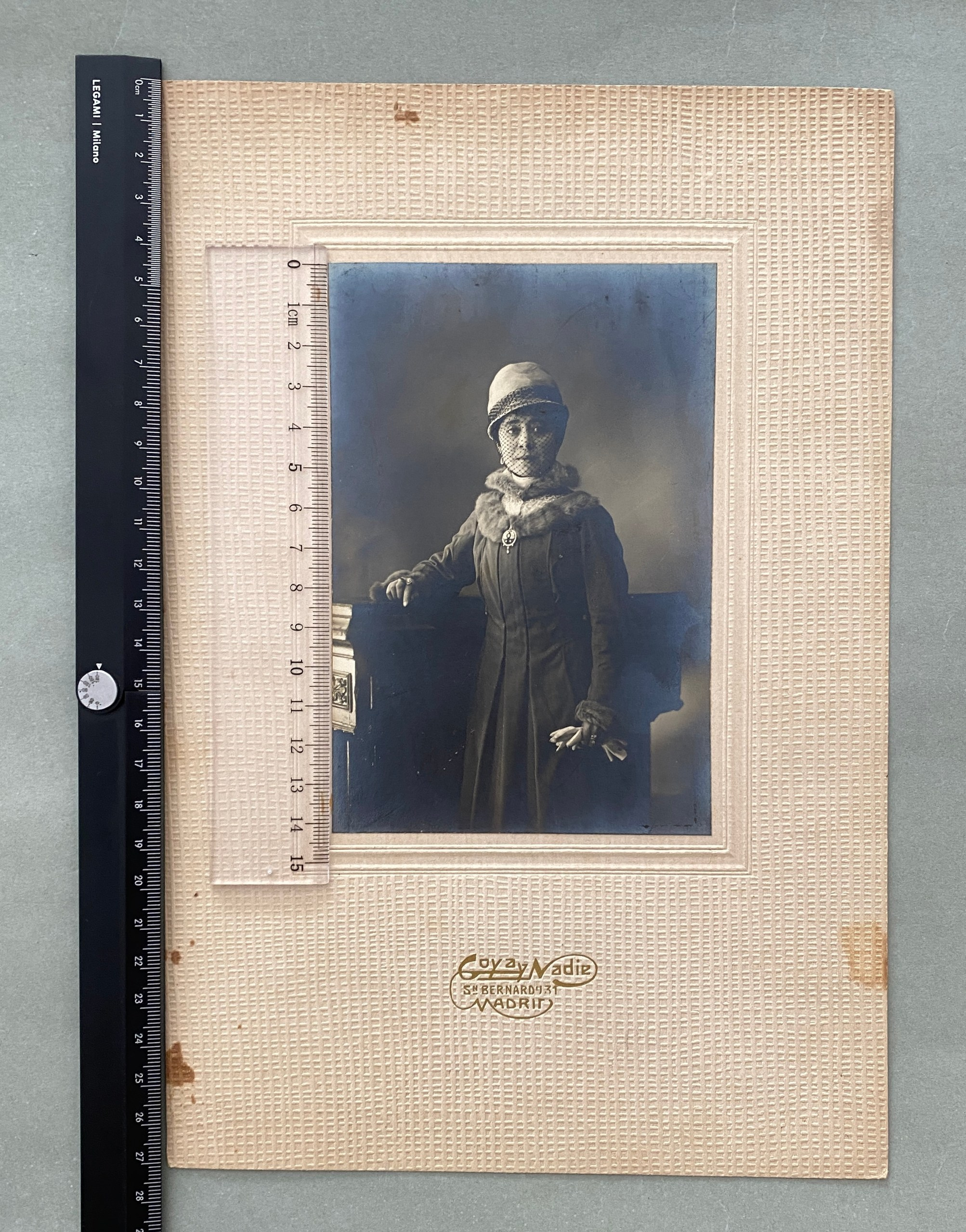 The Stranger. Современнные и актикварные украшения в Барселоне, Москве и Санкт-Петербурге