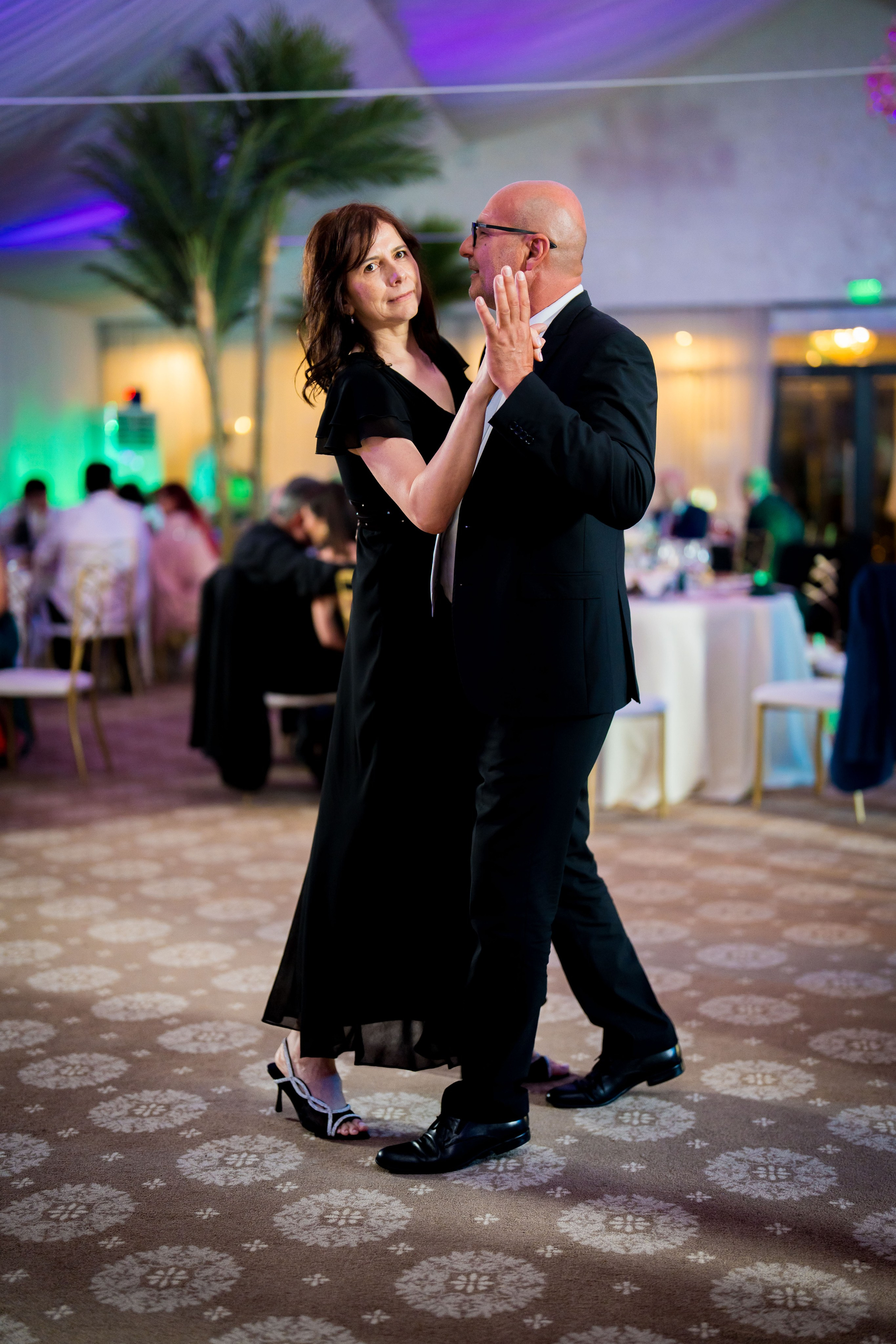 PARTY. Gabriel Florea — Fotograf nuntă București