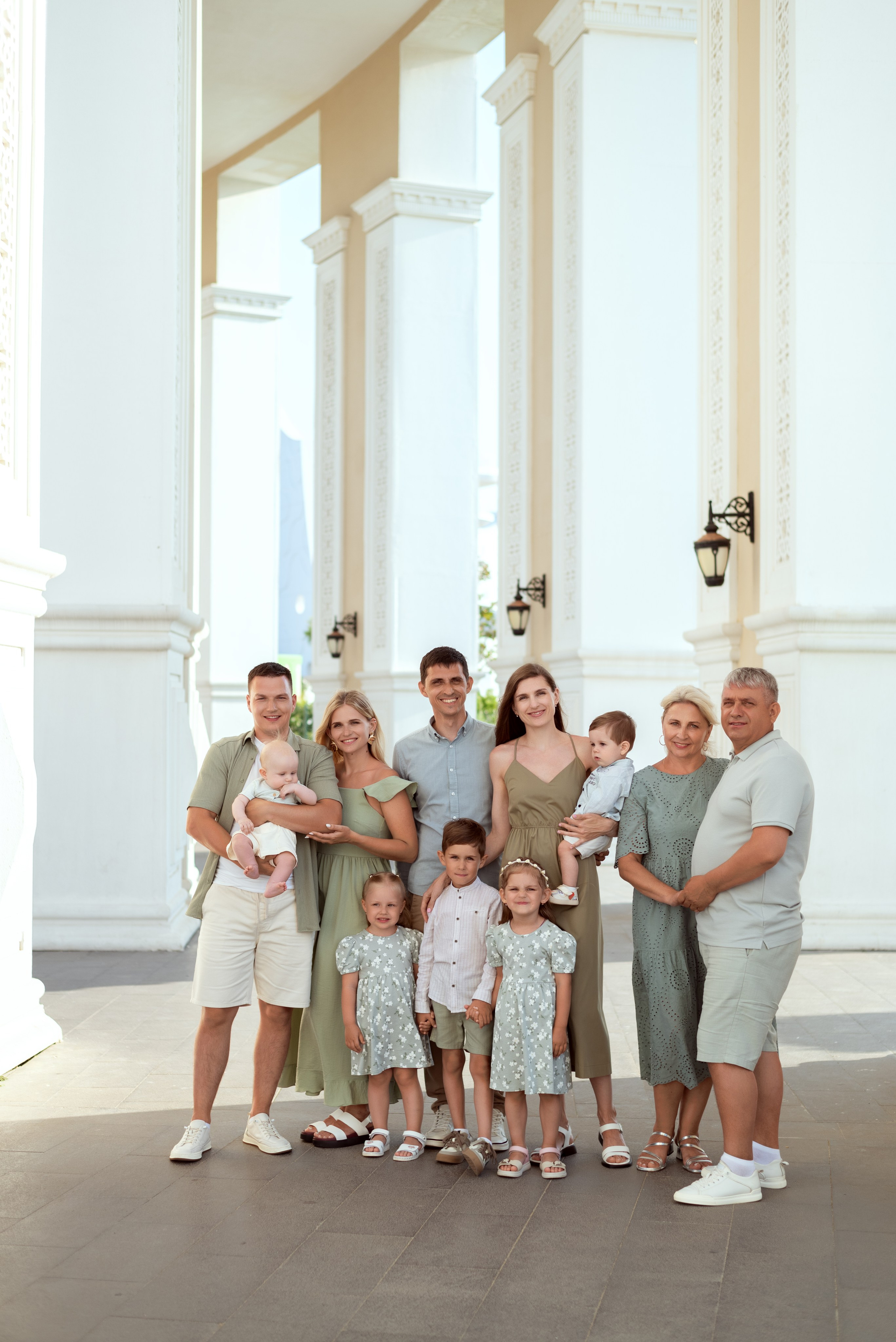 Фотосессия большой семьи в Белеке