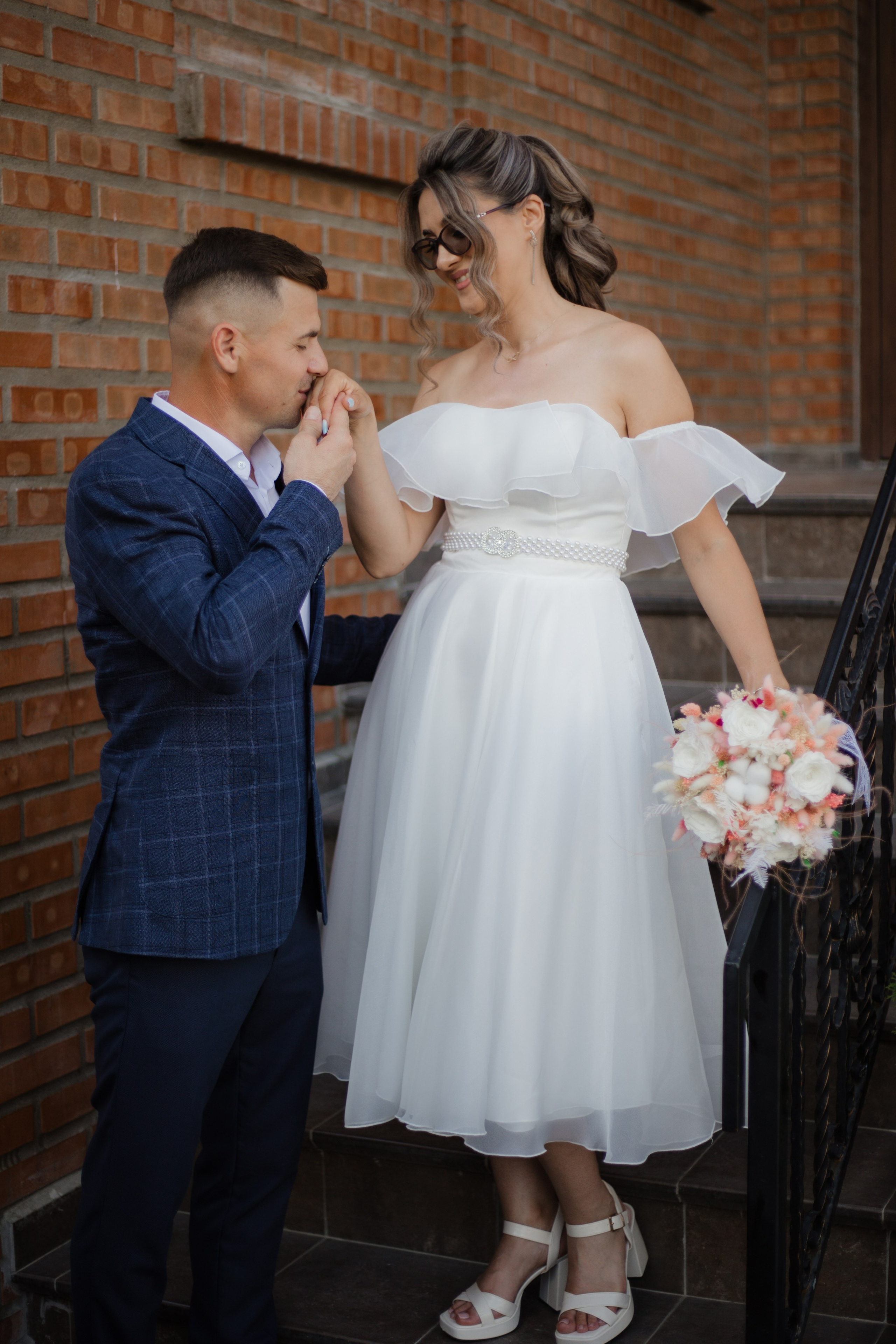 Oana & Vasile. Fotograf si videograf — evenimente si studio