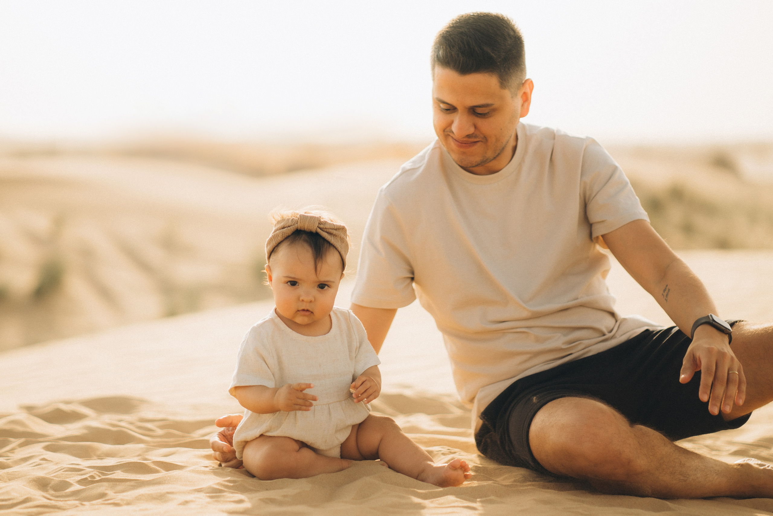 Sunset in the desert. Angela Iakovleva — Family Photographer in Dubai
