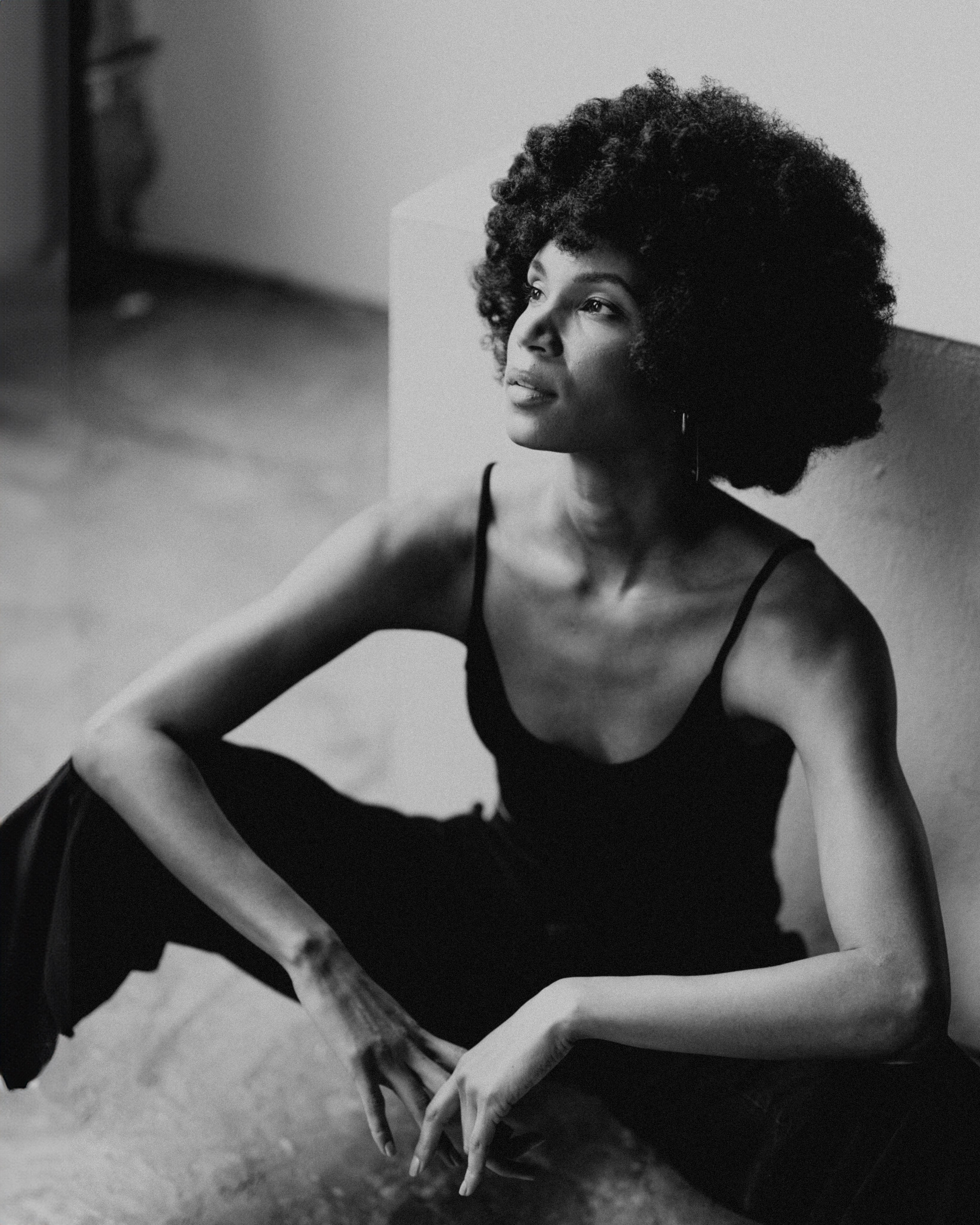 Janine Studio. Modern maternity photographer in Long Island New York