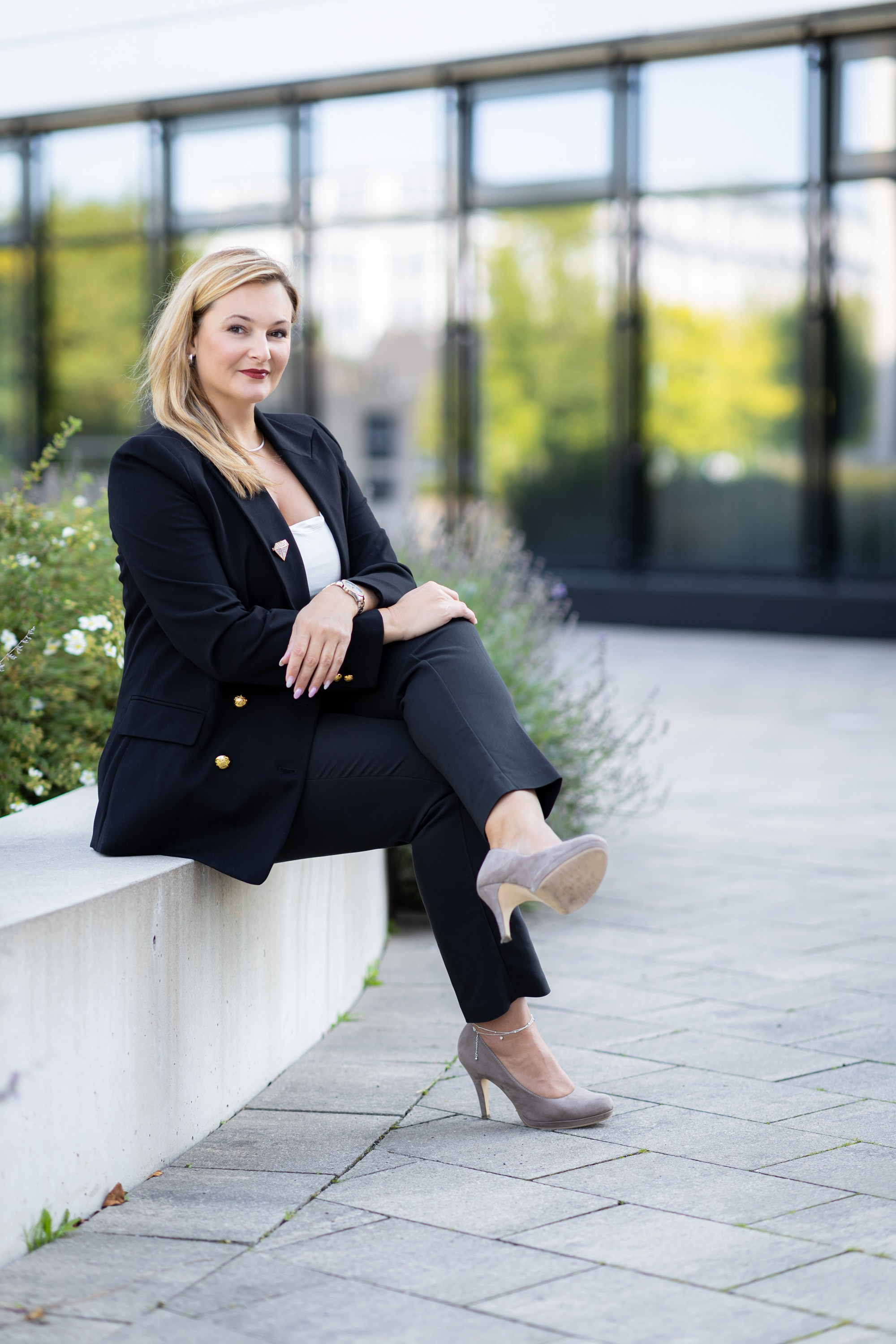 Business Shooting Bielefeld, Businessfotografie Bielefeld, Firmenfotografie Bielefeld, Portraitfotografie Bielefeld, Headshots Bielefeld. Hochzeitsfotografin in Gütersloh | Authentische Hochzeitsreportagen | TK Photographie