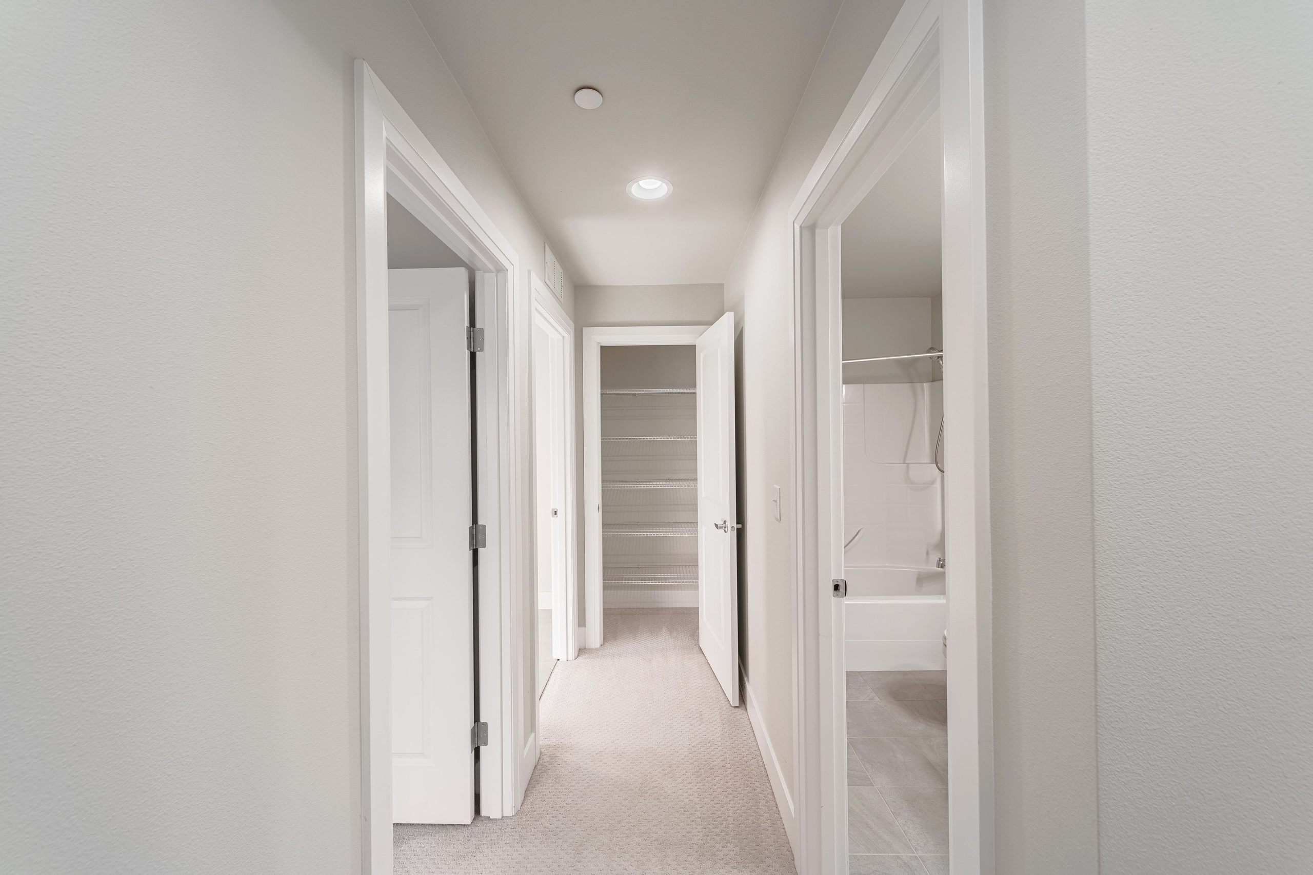 Real Estate photography. Washington state. EVAN ARISTOV WEDDING PHOTOGRAPHY — Seattle Wedding Photographer