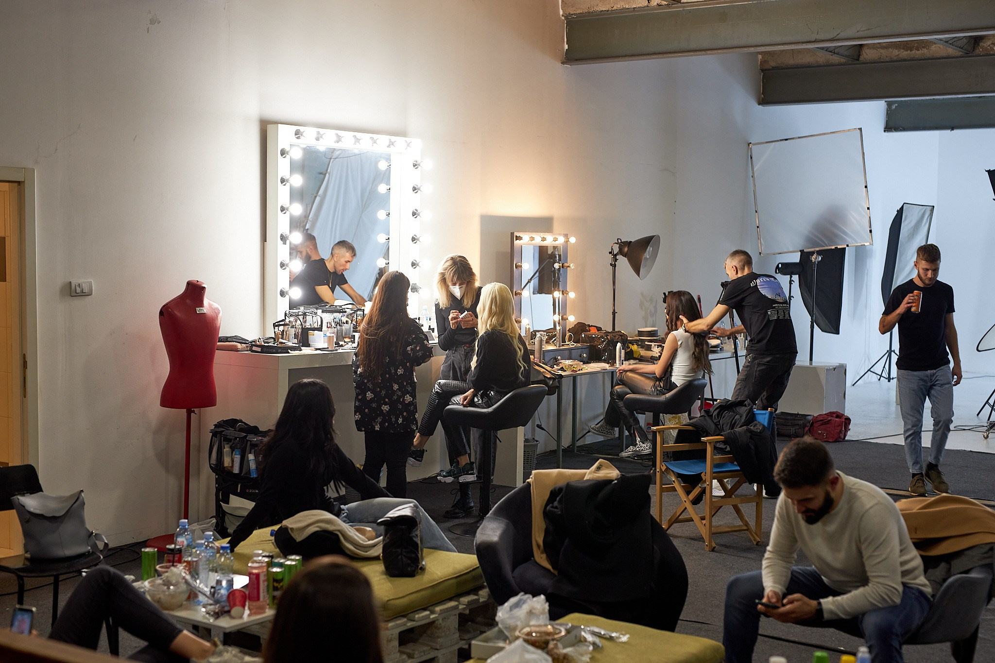 Studio Photogenic. Commercial and studio photographer in Belgrade