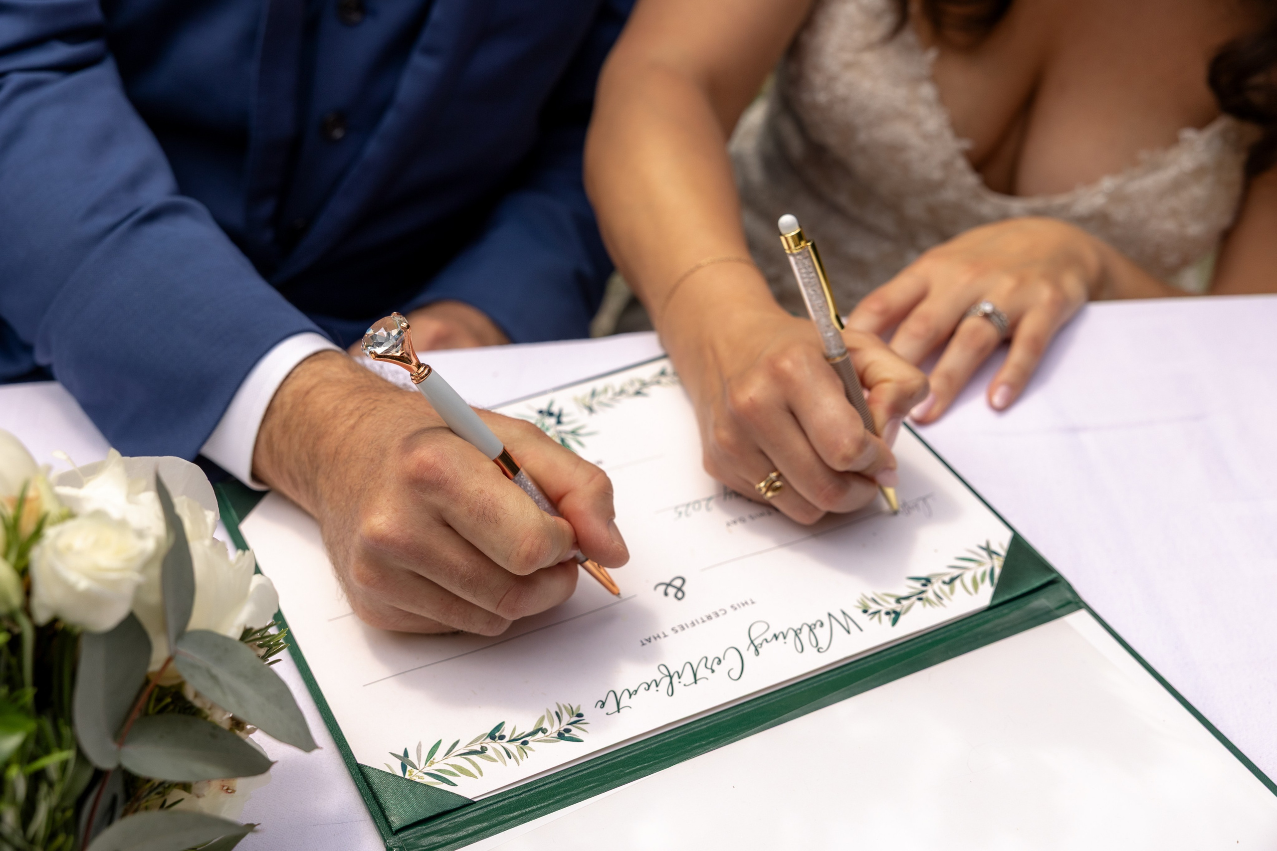 Elopement near Saint-Cirq-Lapopie. Crystal&Robert. Евгения Смирнова — Ваш фотограф в Тулузе и на юго-западе Франции