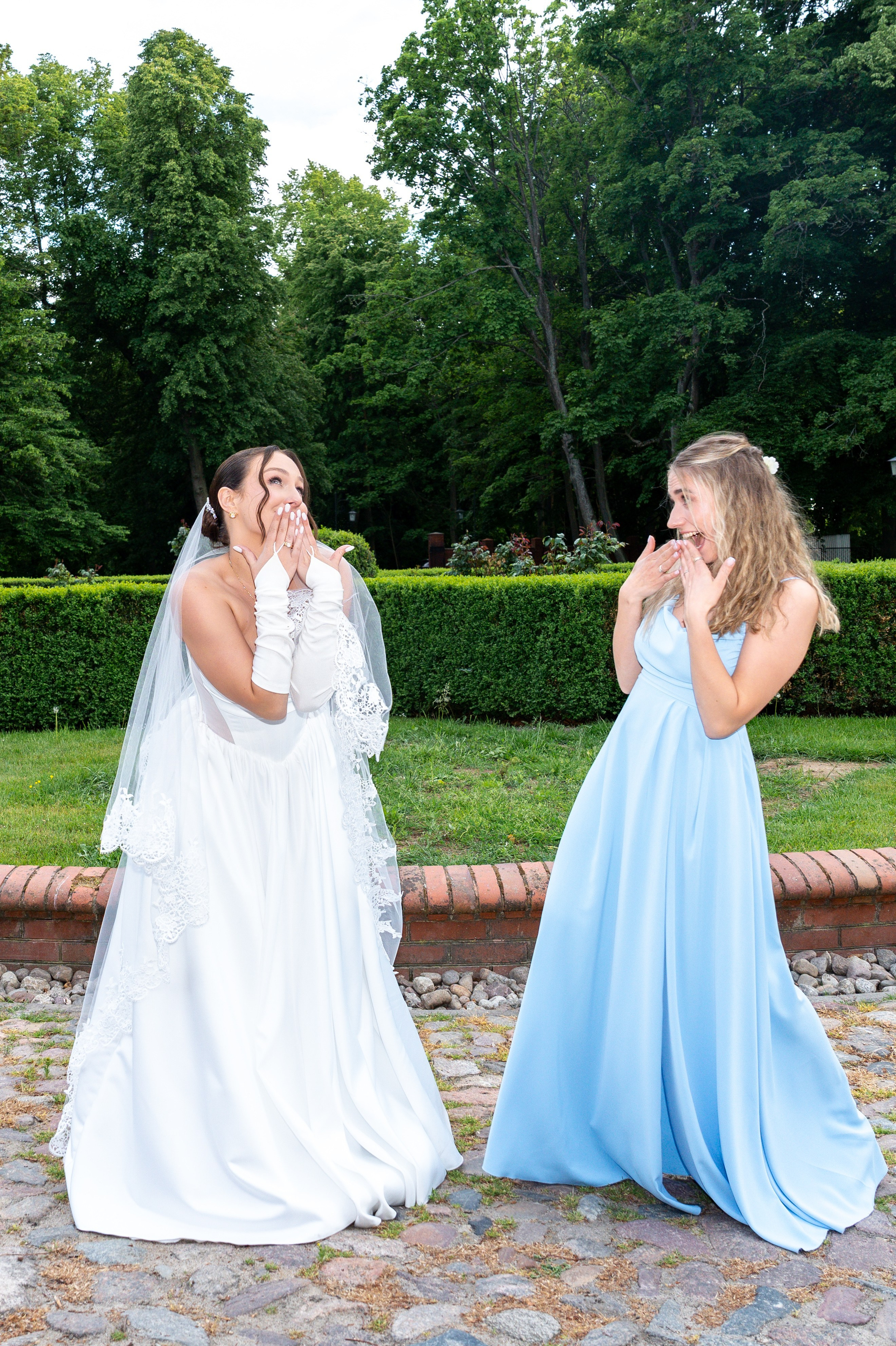 E&N: Zamek w Rzucewie. SL Wedding Photo — Editorial, Elegant & Timeless Wedding Photography in Poland and Across Europe