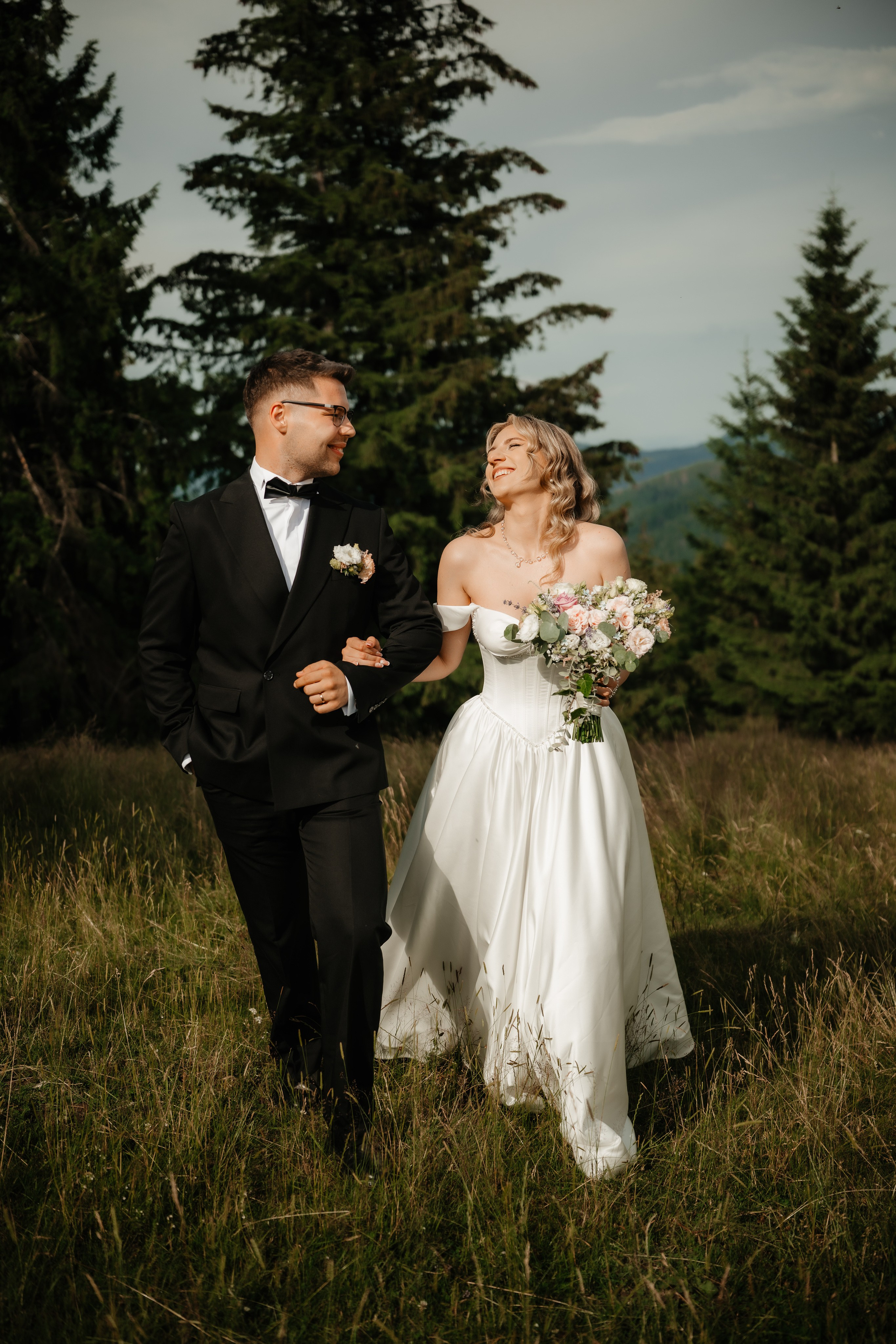 🤎 G a b r i e l a & C o s t i n - Wedding Day Preview. Wedding & Family Photographer