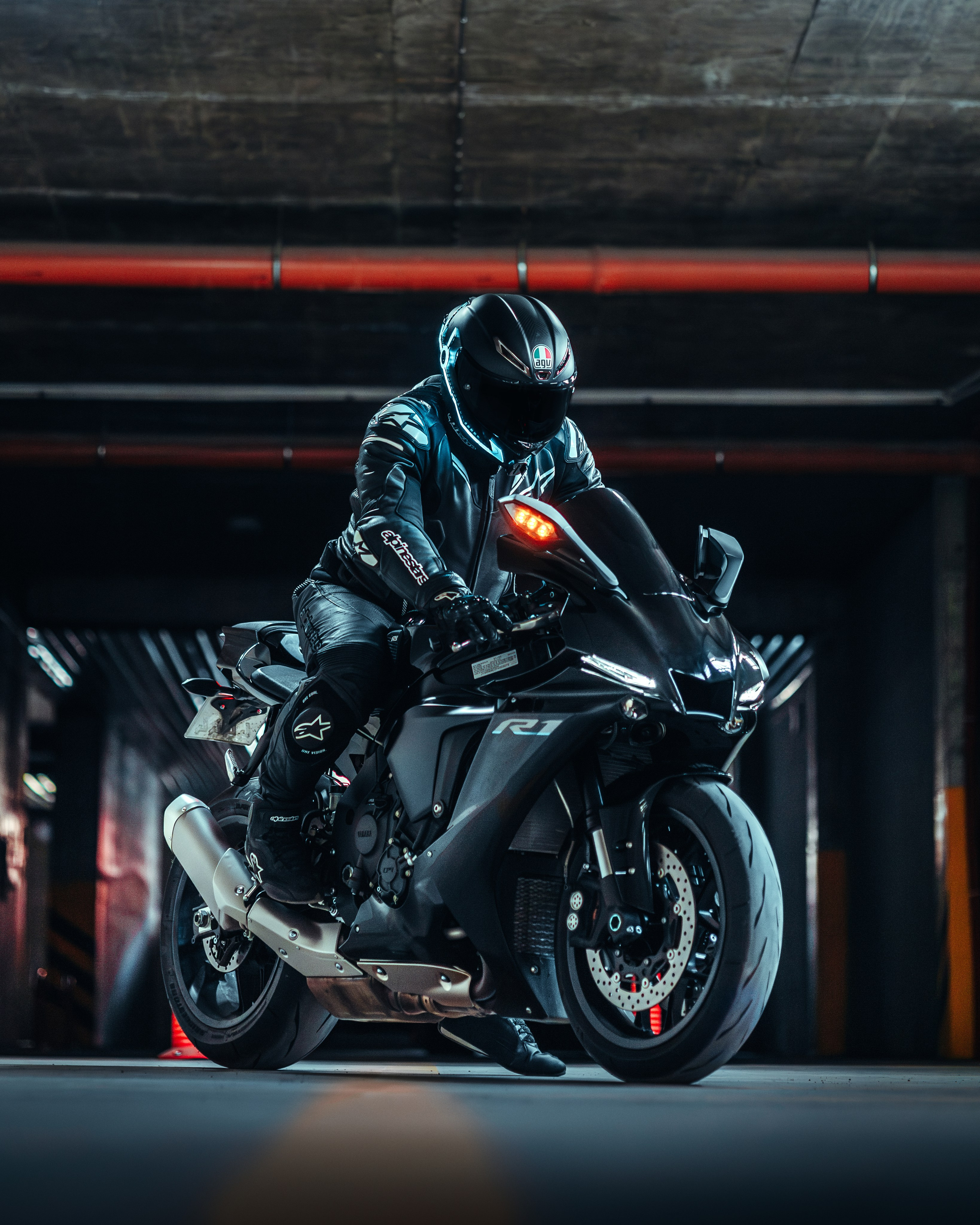 G E O R G E. Bspander