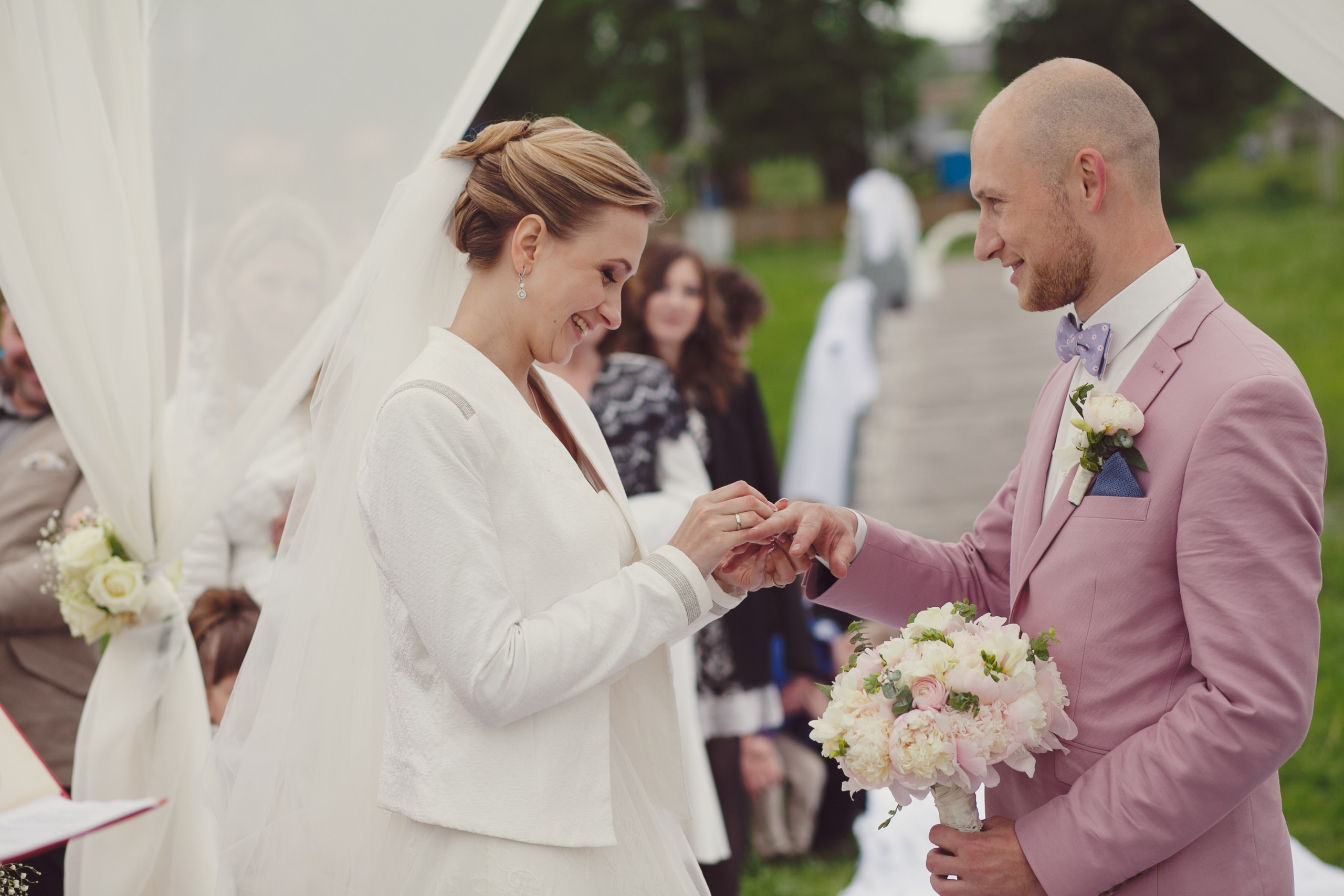 Robert & Andriana, Lviv. Denny Savon — Photographer in Santorini | Weddings, Love Stories & Flying Dress