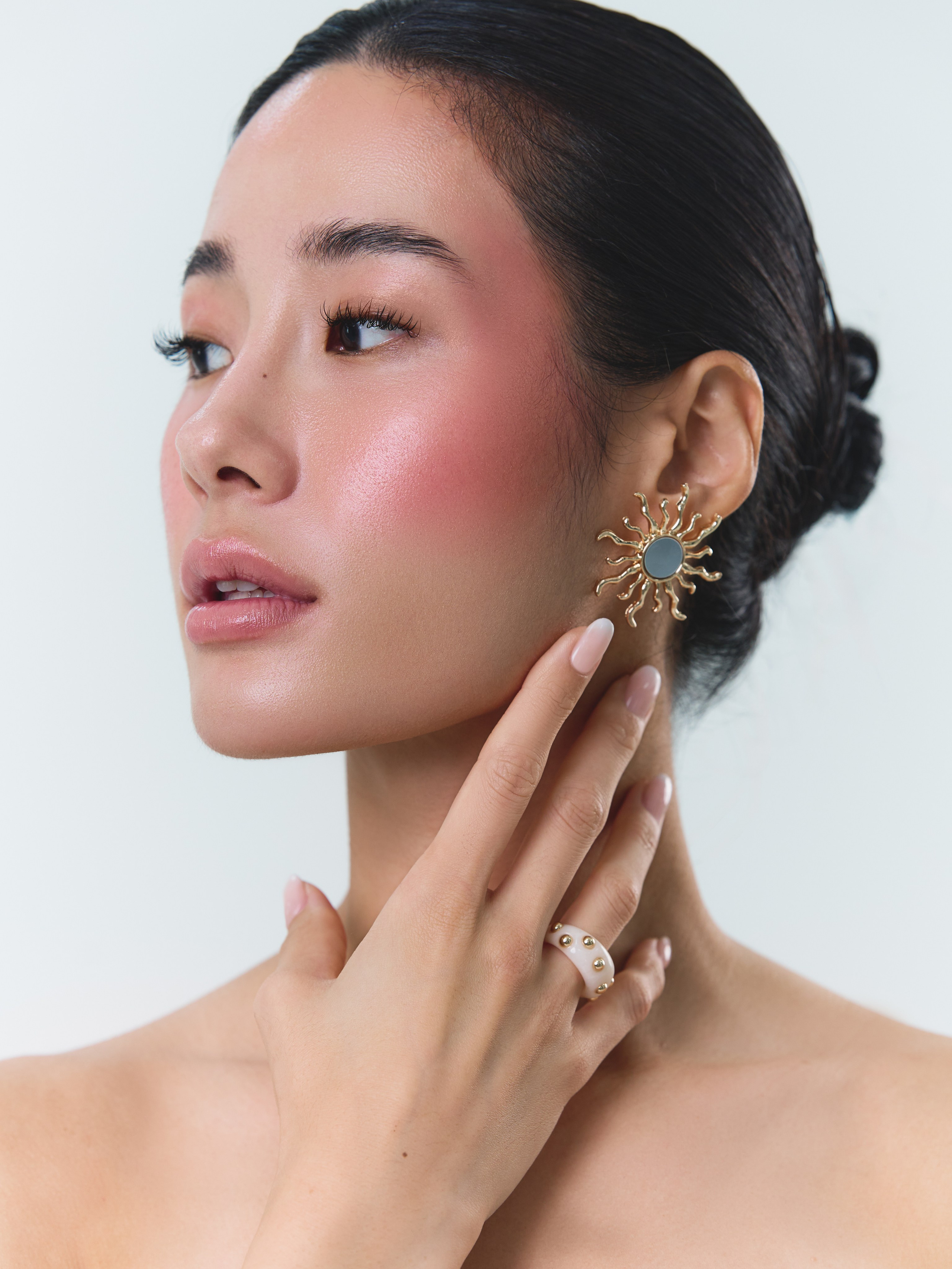 Beauty. Alisha Geva | Photographer in Dubai