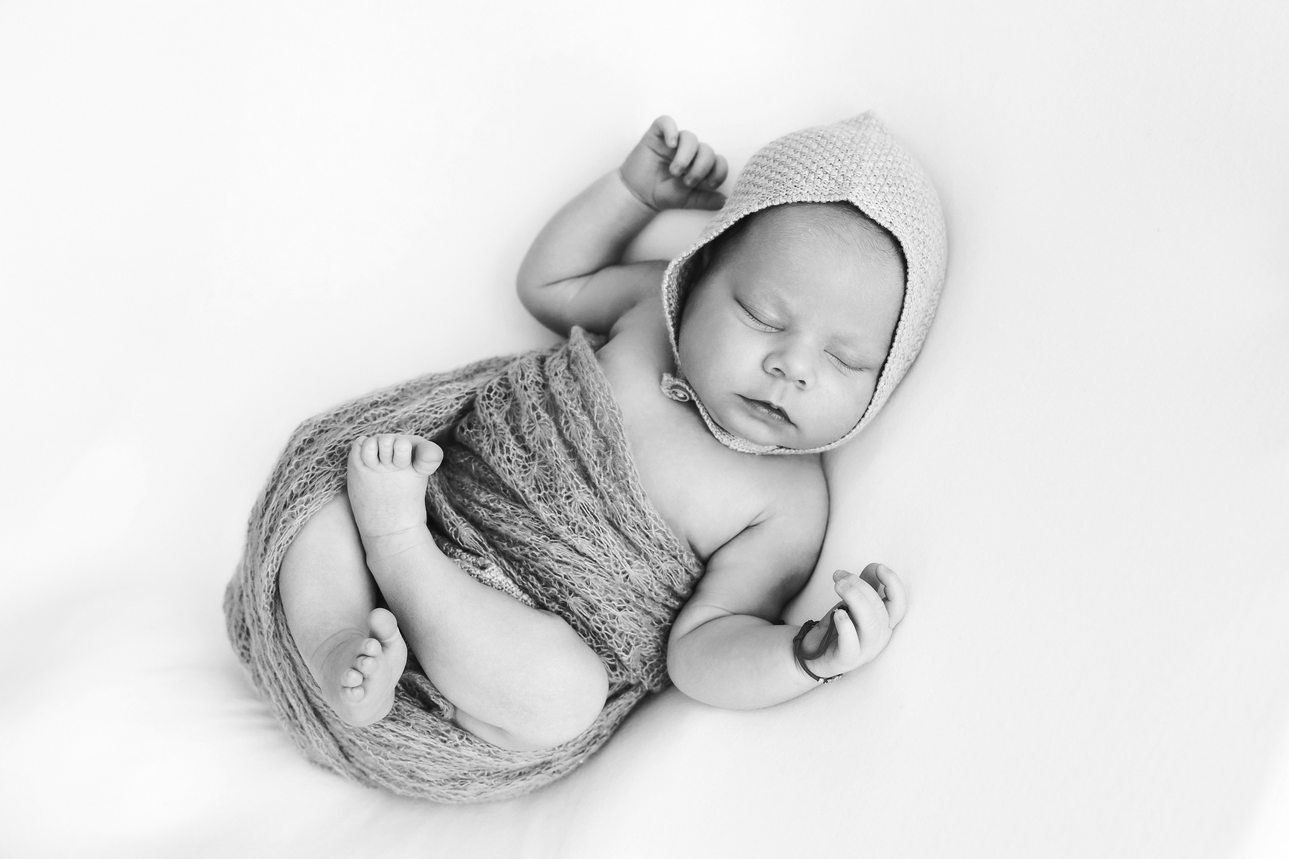 Фотосесия за новородени в студио. Фотограф Ирина Йотова