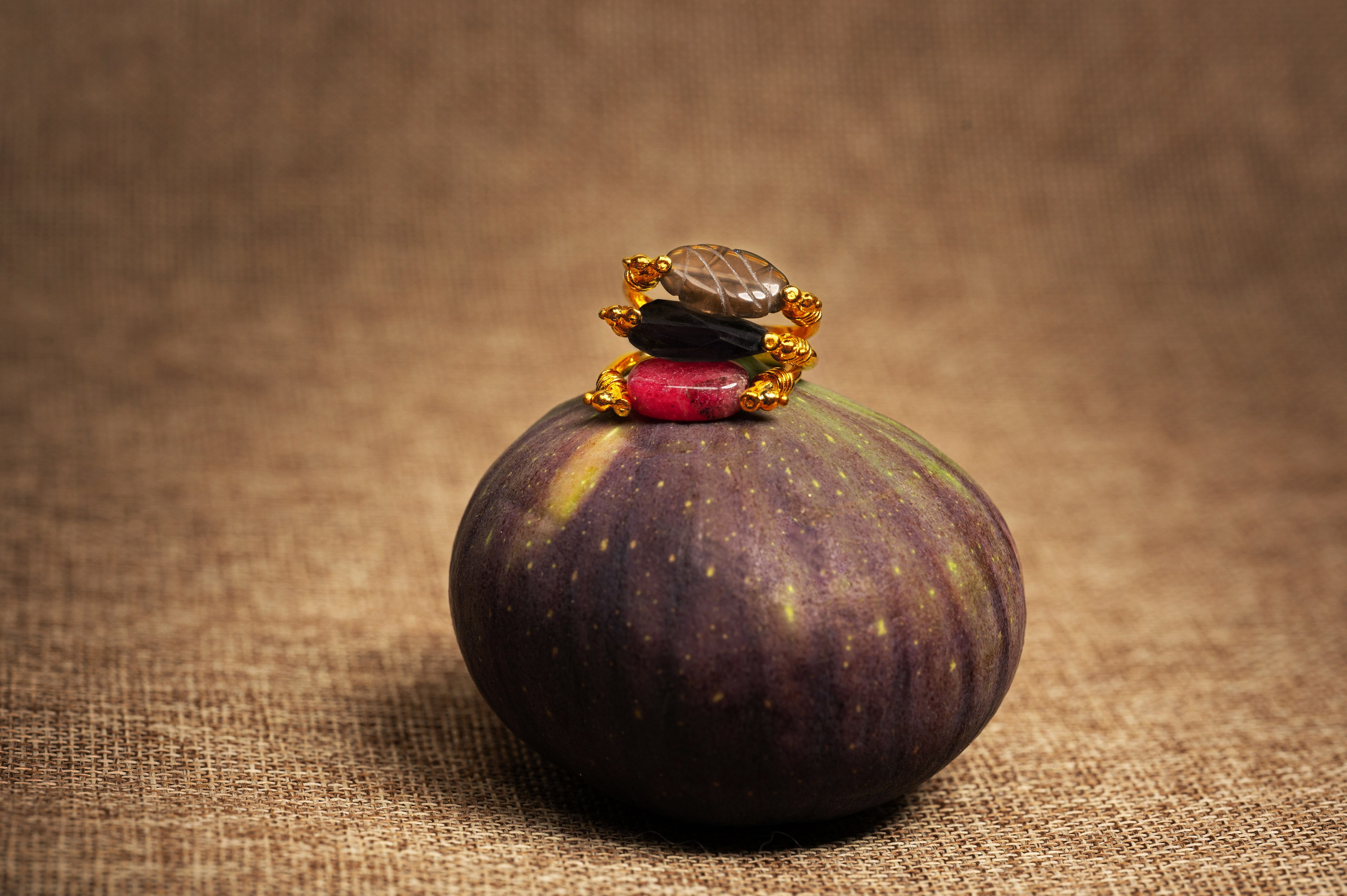 Jewelry “Astartelux”. Photographer in Luxembourg Tanita