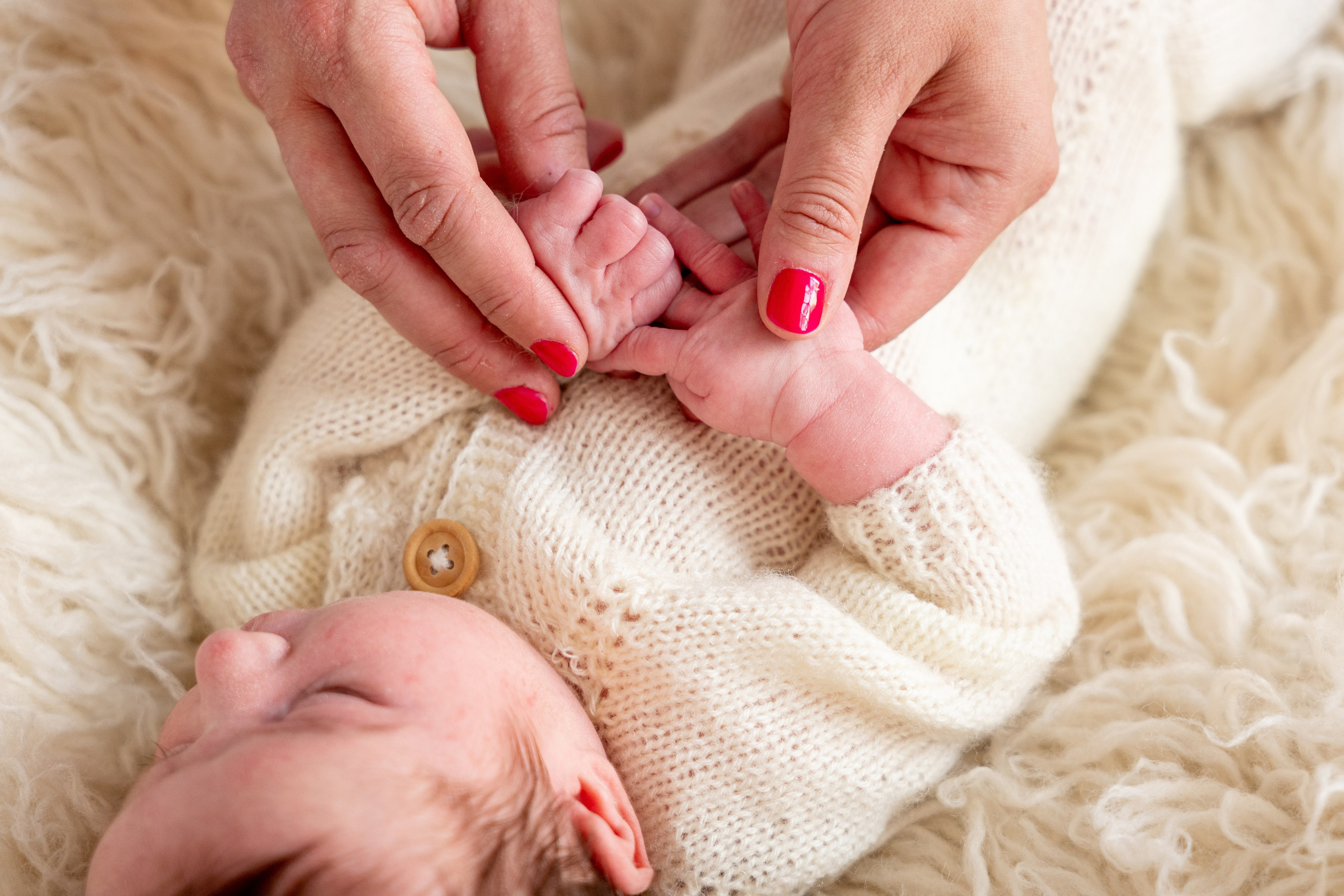 Newborn focení, Novorozenecké focení. Svatební fotograf a kameraman v Česku a po celé Evropě — Teplice, Ústí nad Labem, Praha, Drážďany