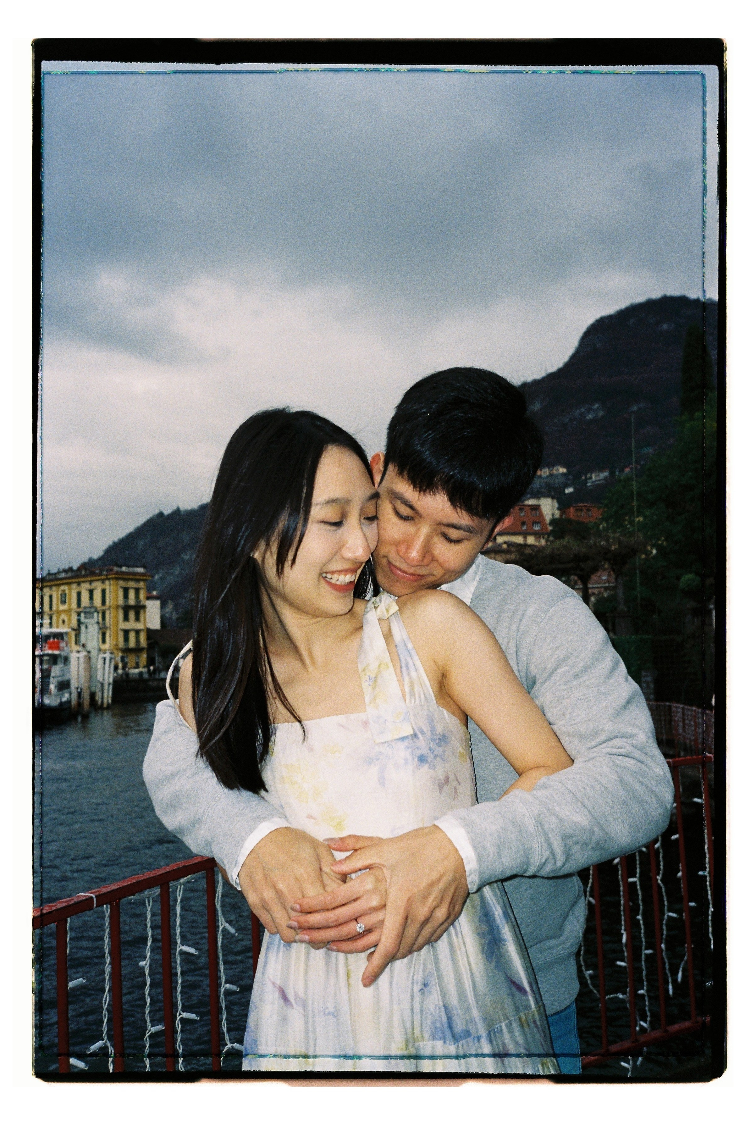 Engagement in Varenne. Fotografo di matrimoni