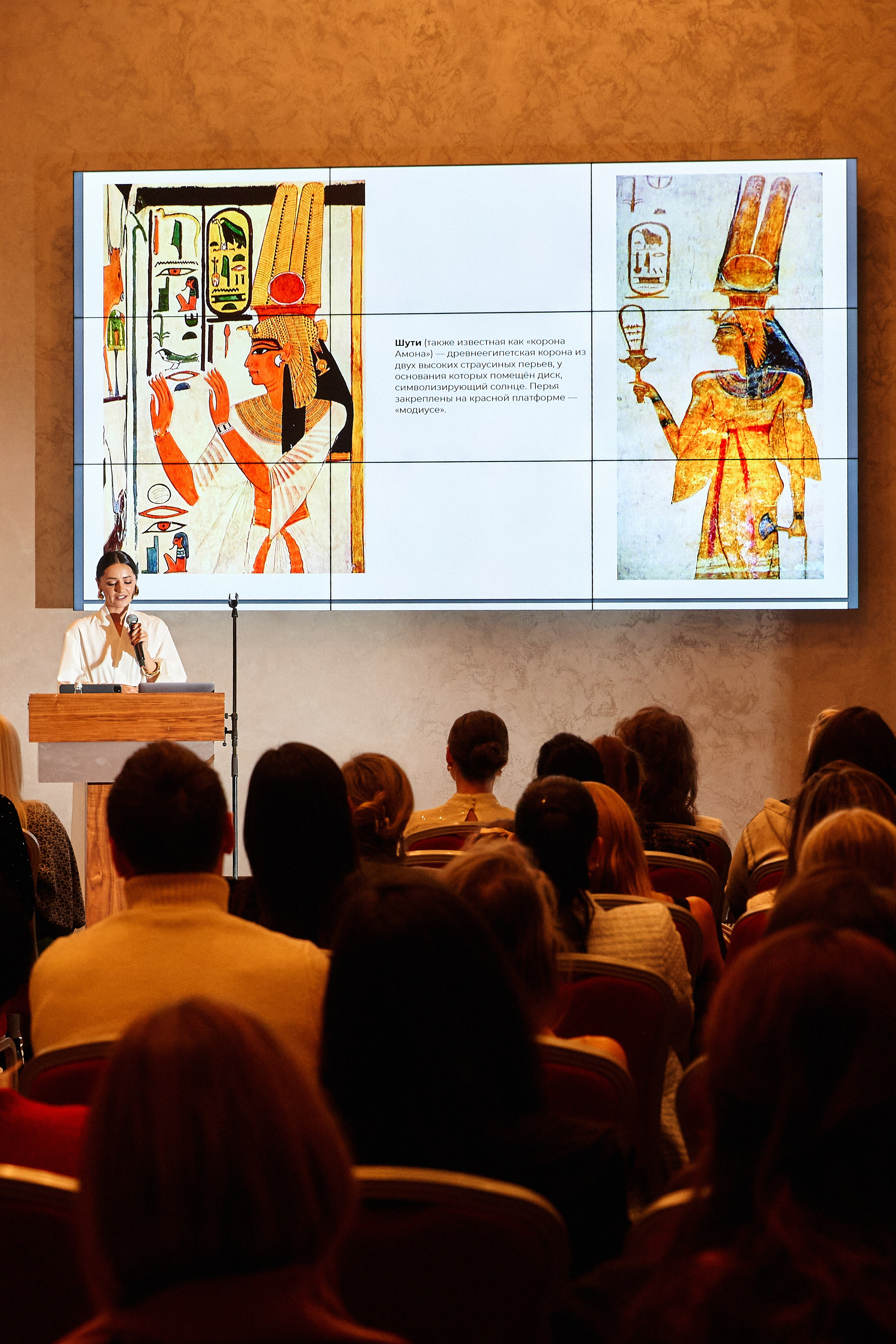 Conference by Daria Oskin. Destination wedding and fashion photographer in Riga Igor Davidovich