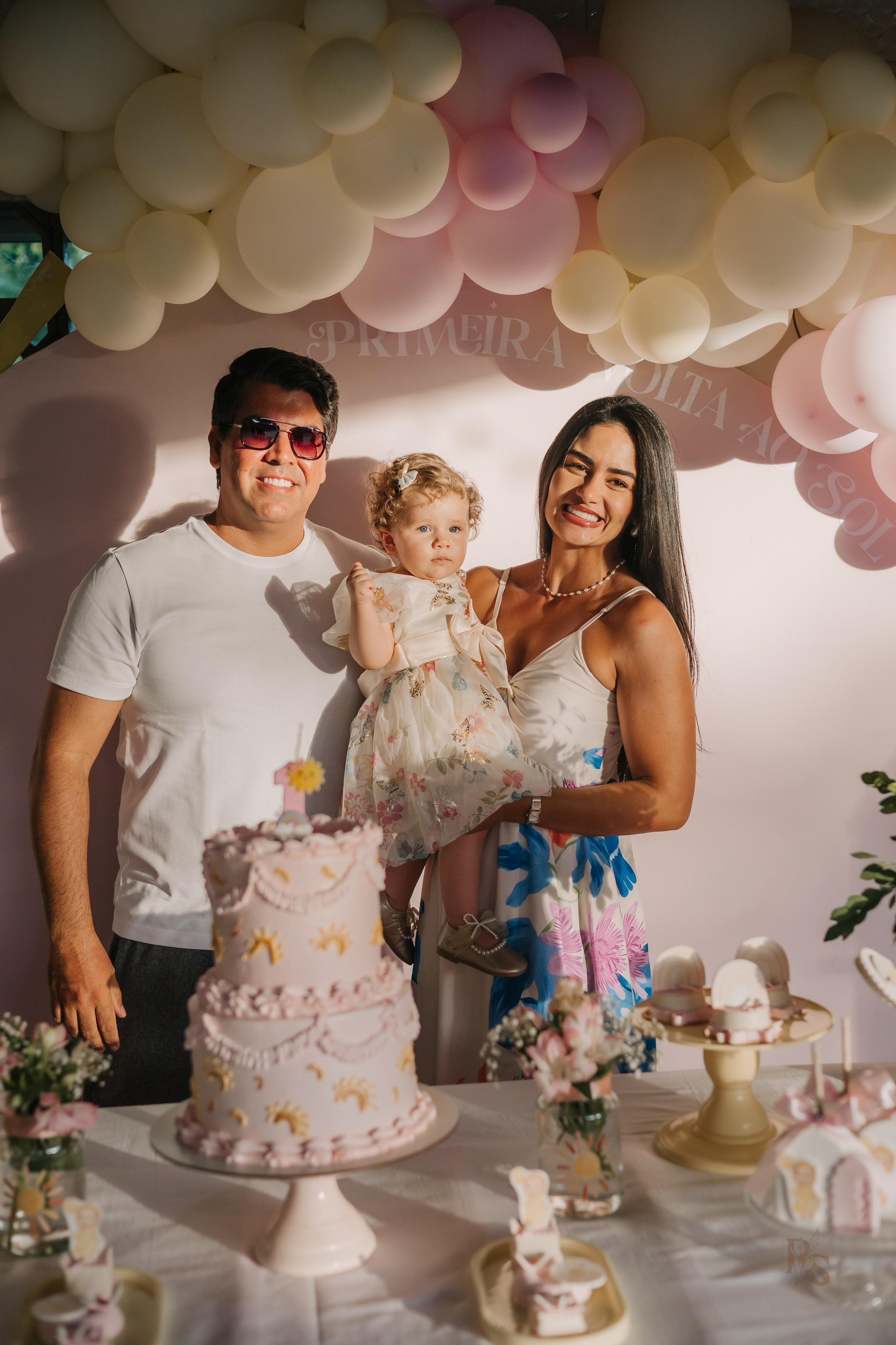 Aurora — 1 ano. Fotógrafo Richard Silvestre — Casamentos na Bahia