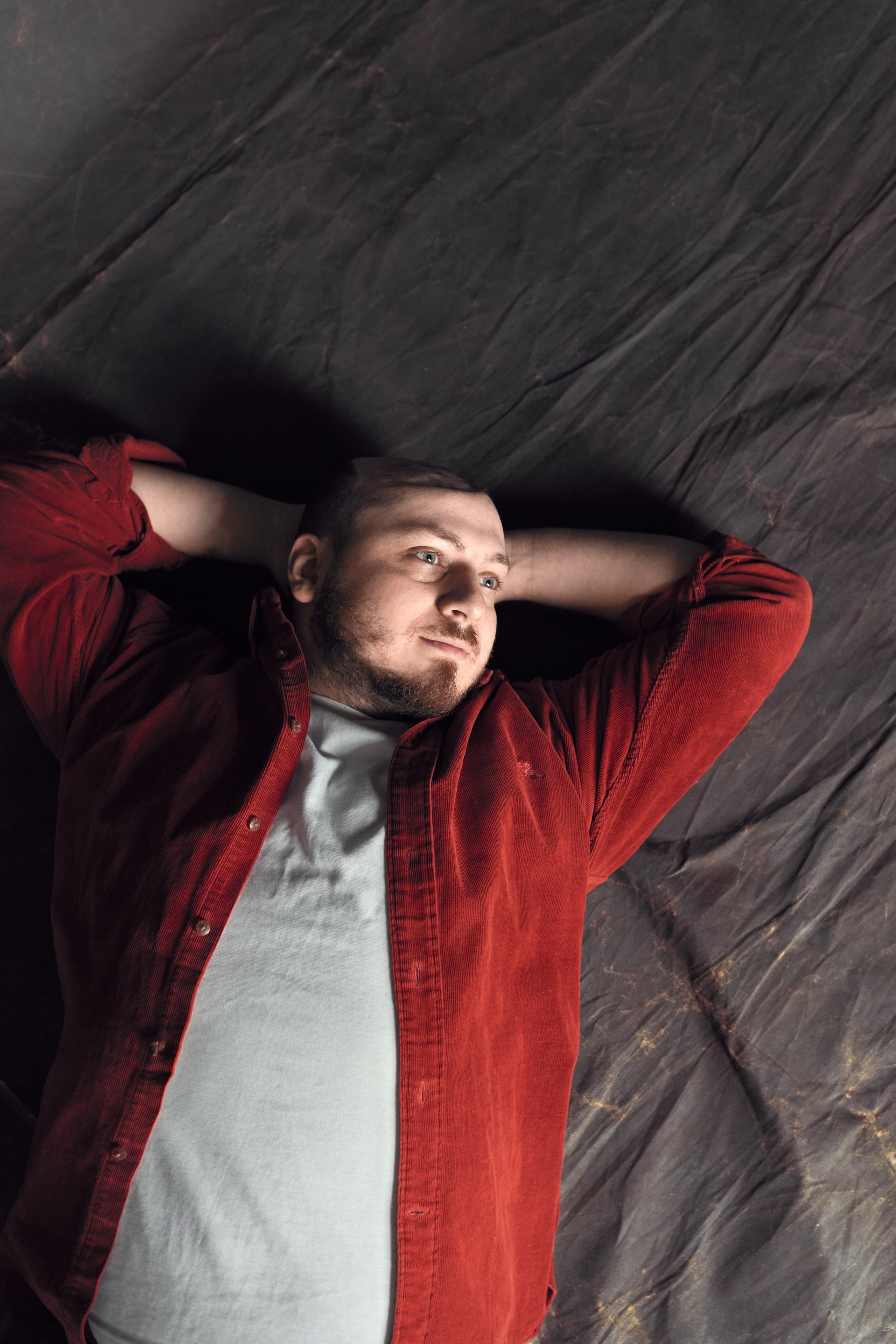 Portrait photographer in Riga. Photographer in Doha, Qatar