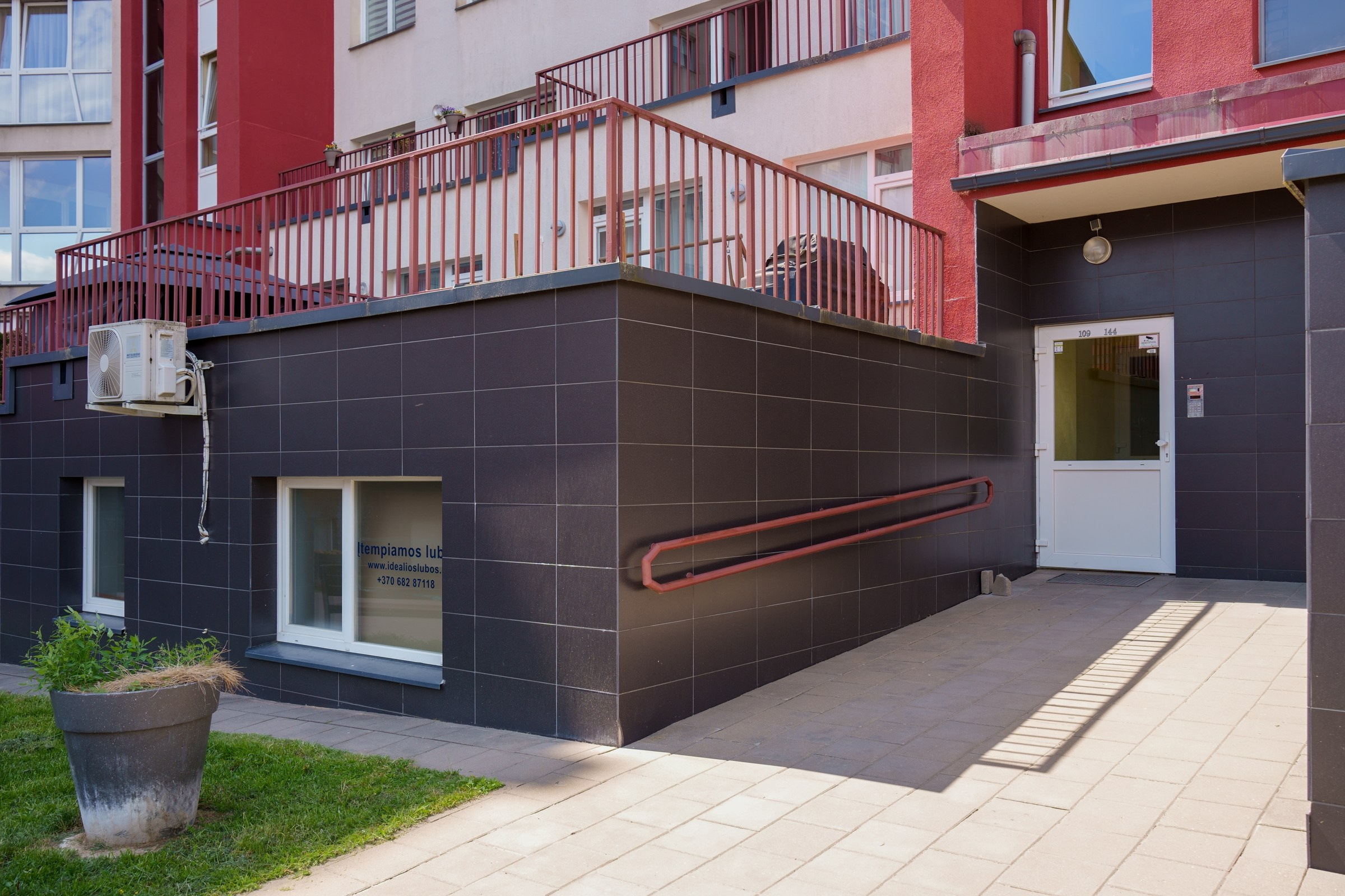 Eitminų g. 12. Elina Sapiega fotografė Vilniuje