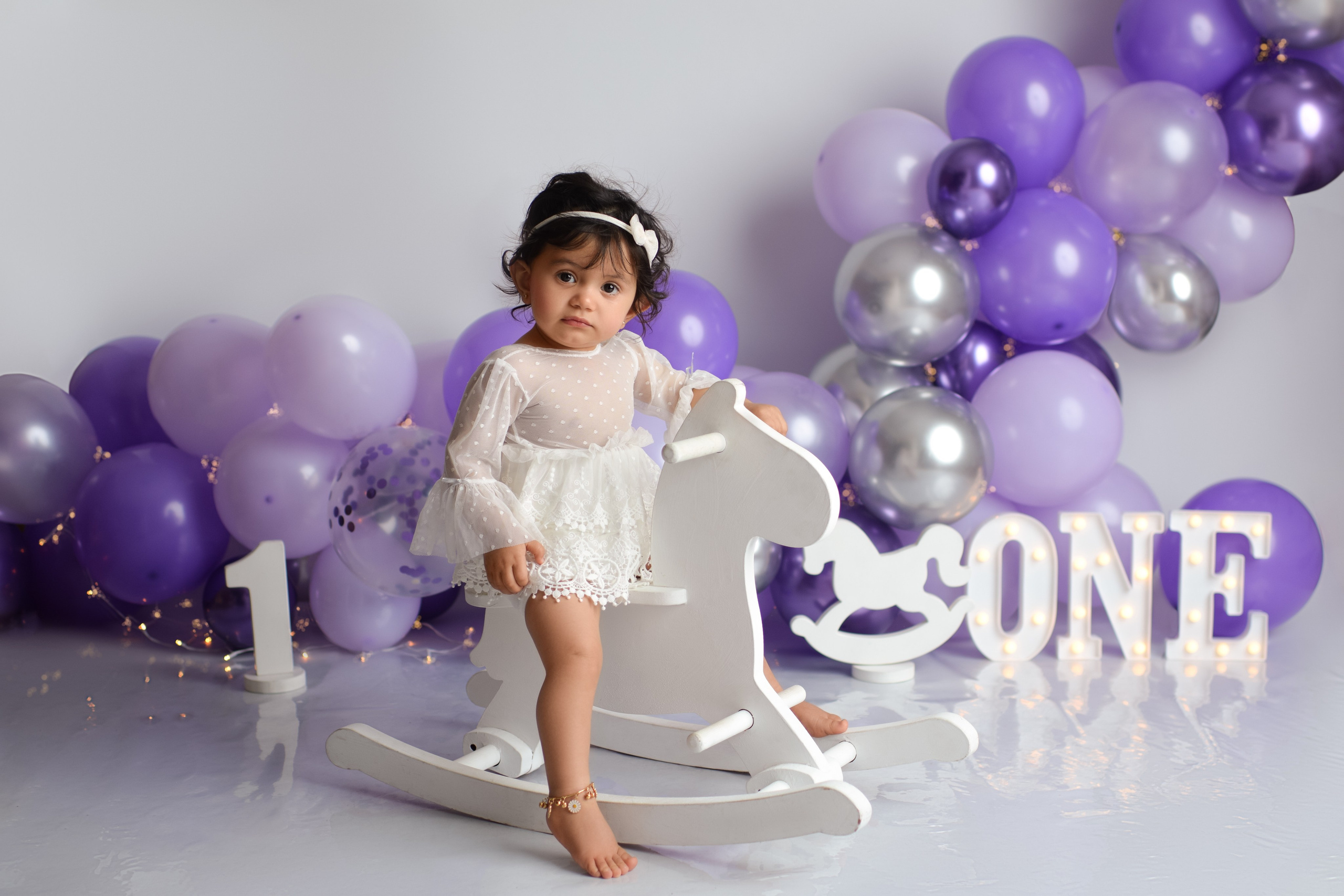 Cake Smash Fotoshooting zum ersten, zweiten Geburtstag. Neugeborene, Baby Fotografin in Düren (NRW) - Vitalina Unruh