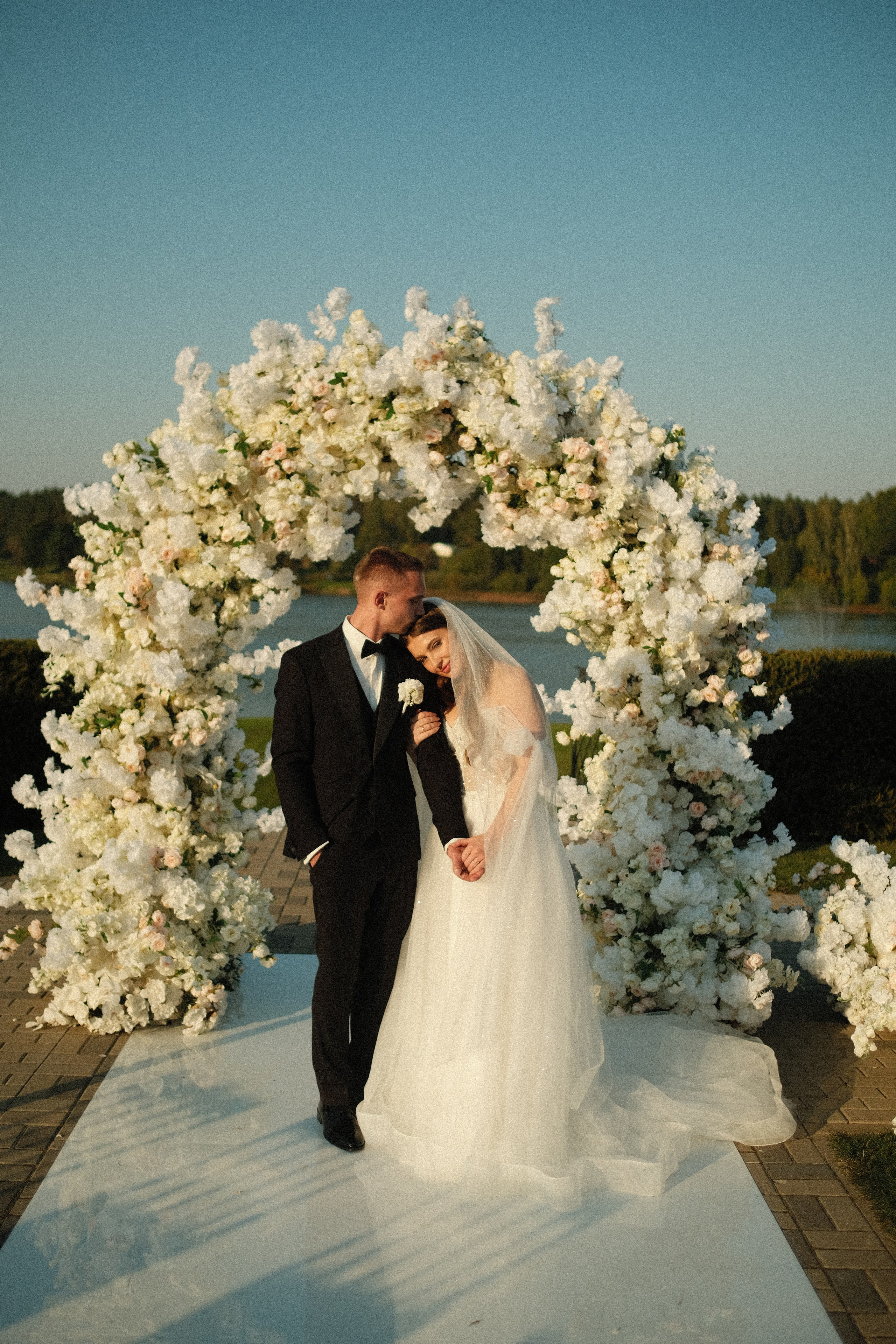 Kāzas uz filmiņu Portra 400. Свадебный фотограф в Риге — Вячеслав Лучненков