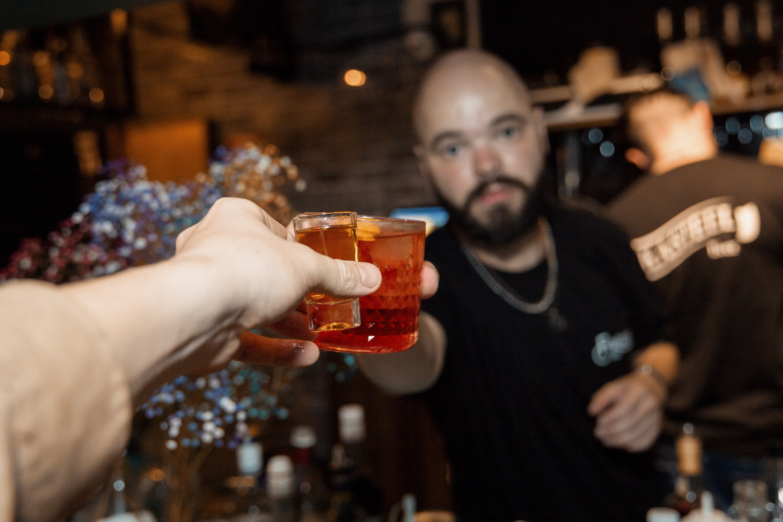 Контентная съемка для бара Focus. Портретный и репортажный фотограф в Израиле Рома Бирман