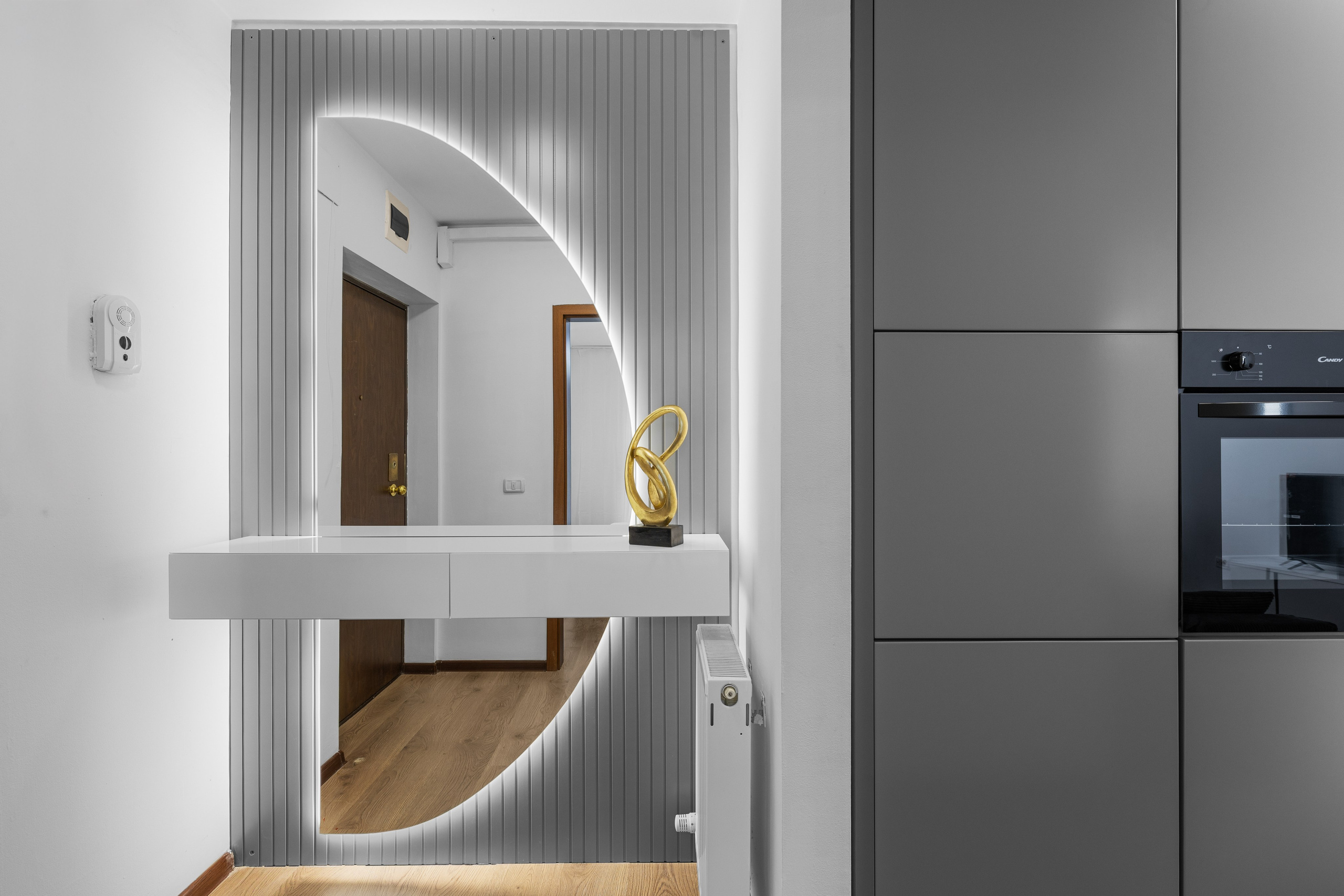 INTERIOR - REALESTATE. Samuel Ciobanu