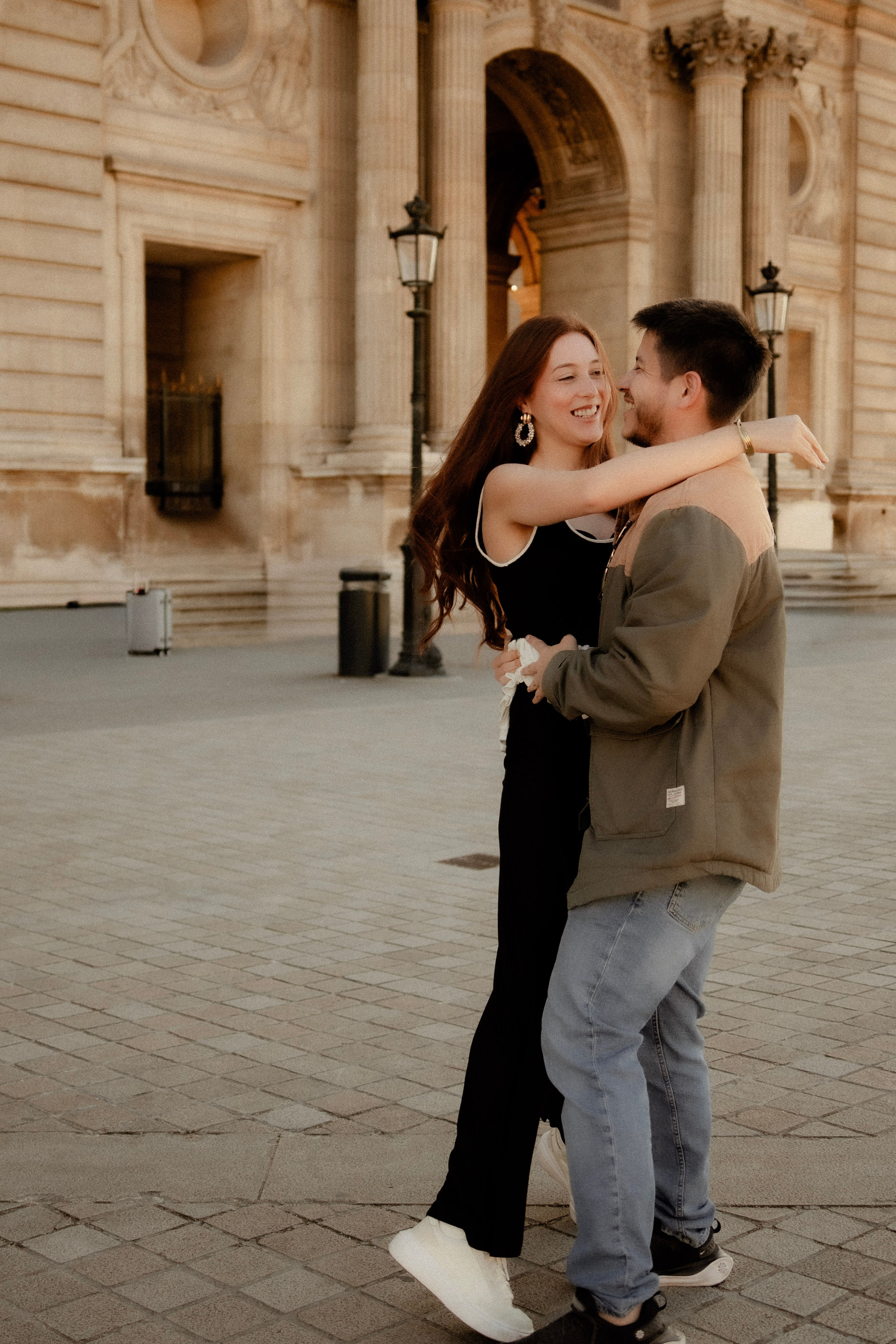 Love on Streets of Paris. Everwarm Photo and Video Studio