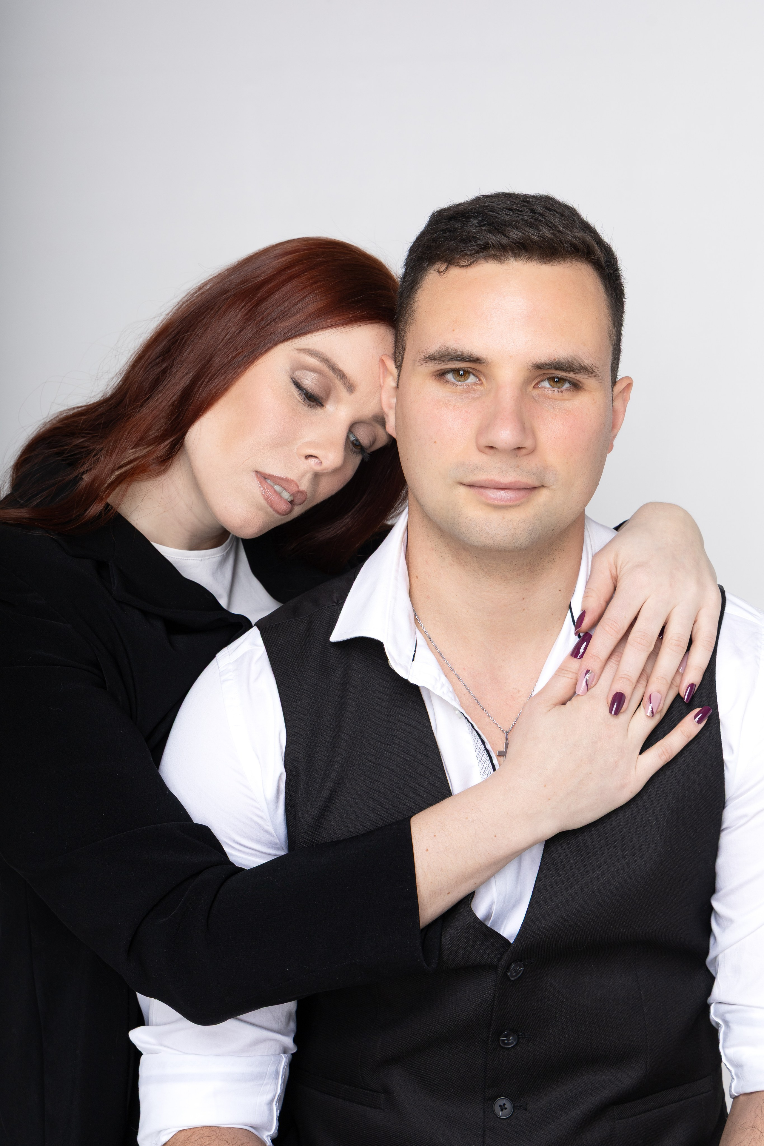 Séance photo couple Albi. Photographe de mariage et de portrait dans le Tarn, Toulouse et en Occitanie