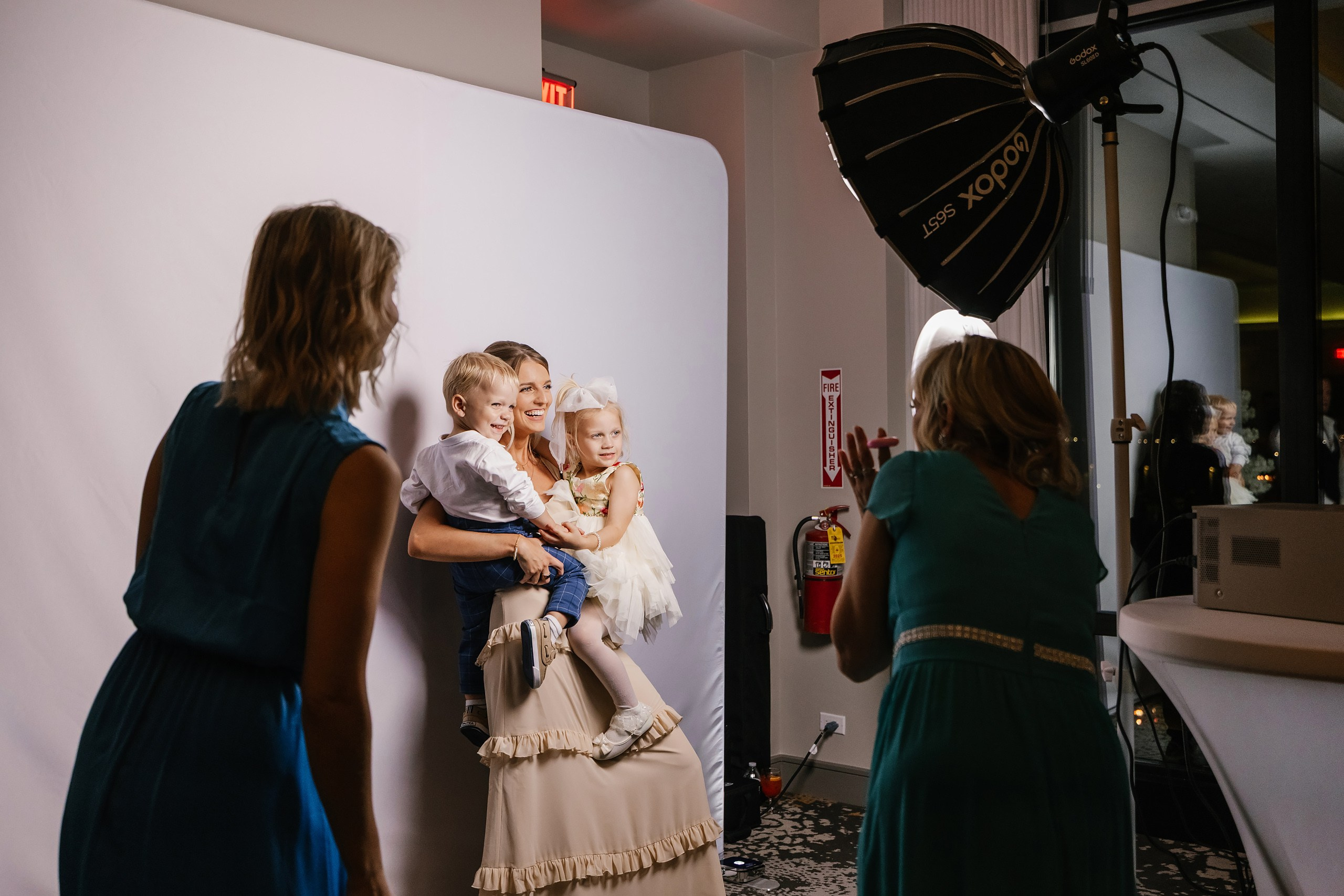 09.06.2025 Wedding. Wedding family event photographer in Chicago Nick Yushevich