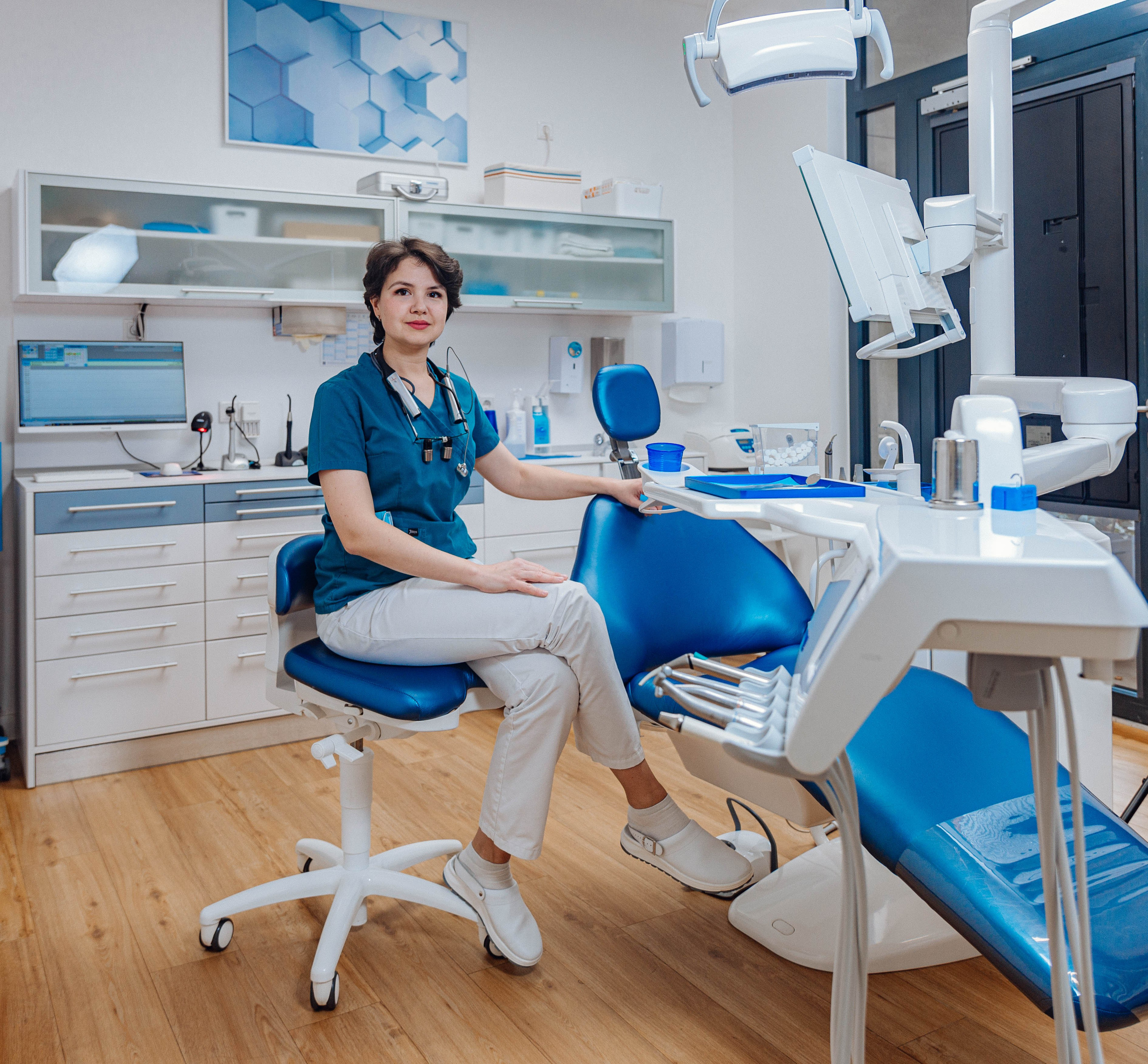 Zahnarztpraxis. Portrait family photographer in Berlin Elena Zakh