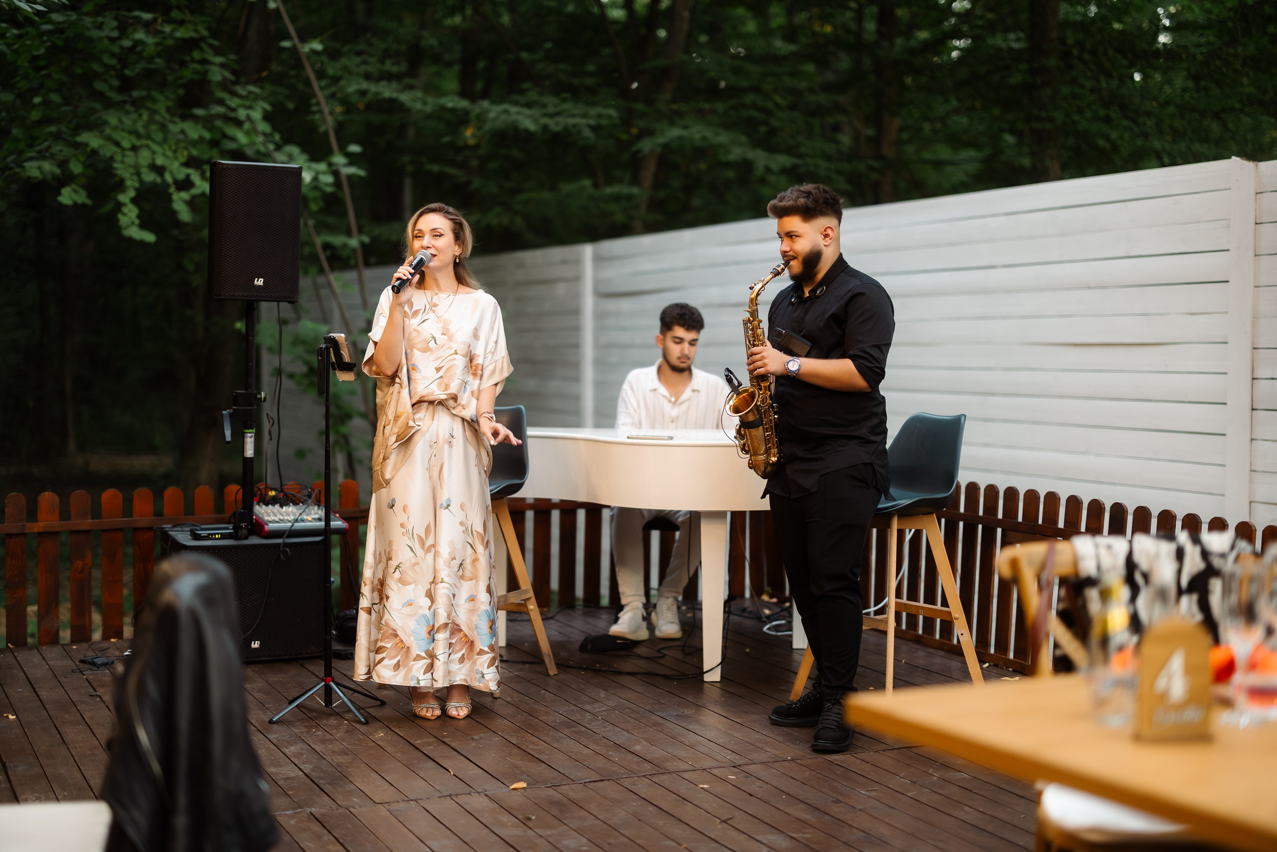 Wine Dine Challete. Marius Ciocan