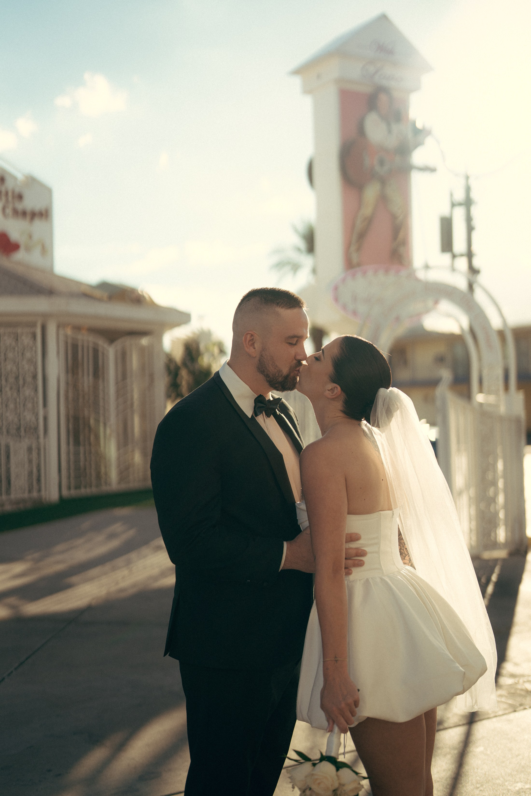Alex&Danny. Wedding & elopement photographer Viktoriya Kravtsov. Las Vegas