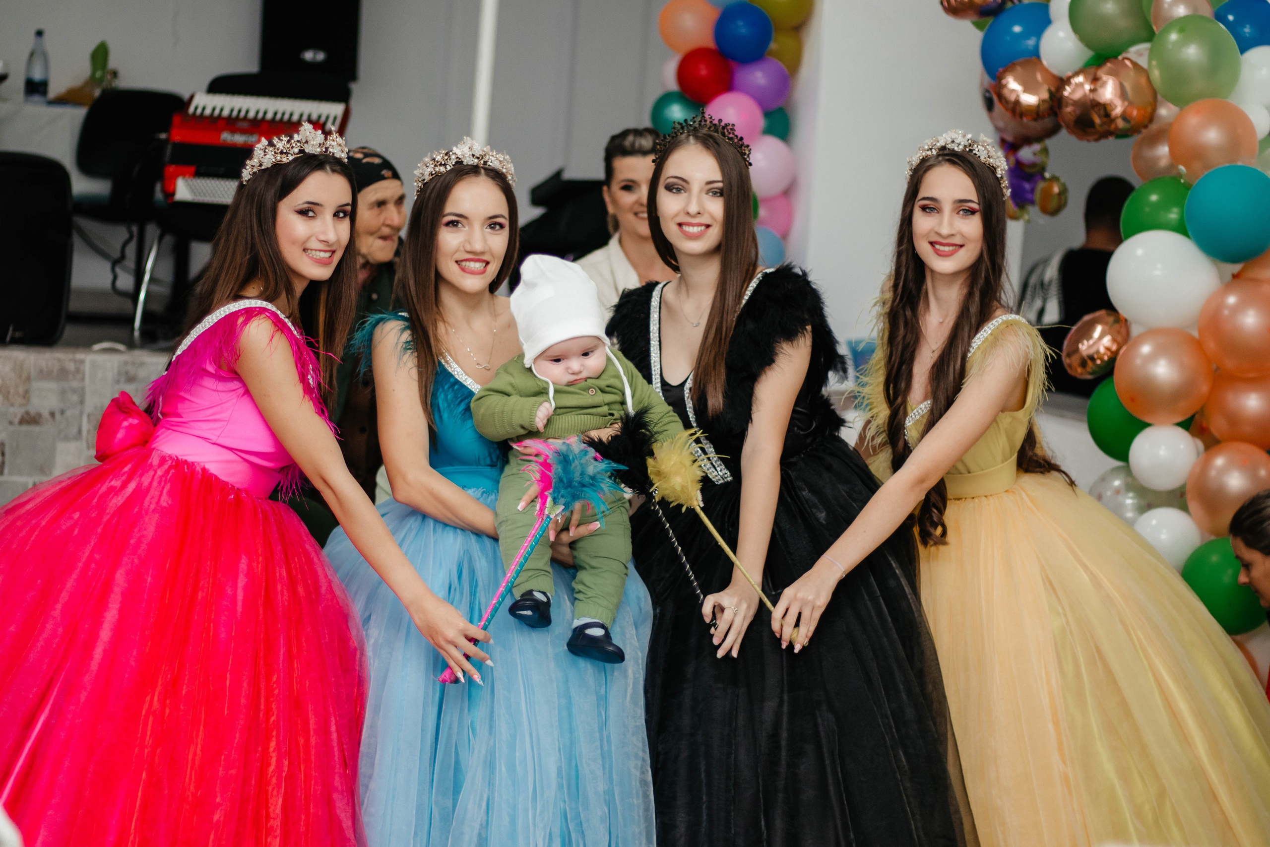 Ennoah. Fotograf si videograf — evenimente si studio