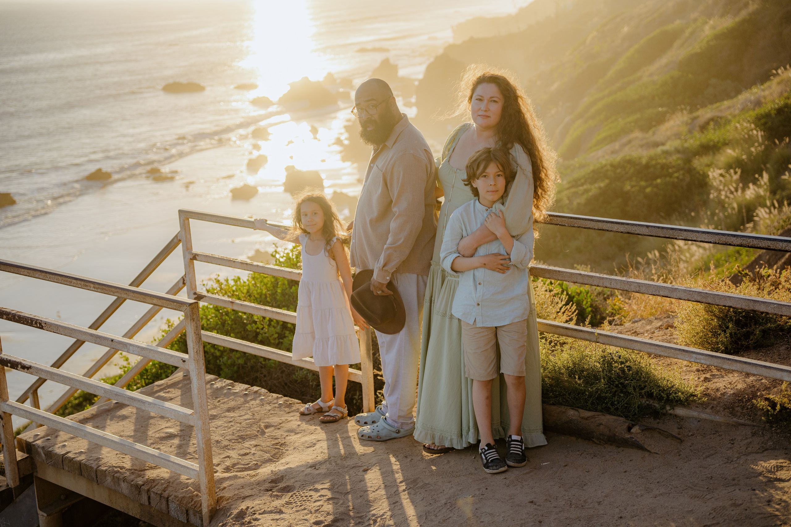 Family photoshoot. Orange County Wedding Photographer & Videographer | Candid & Timeless Wedding Photo + Video | Italiantsev
