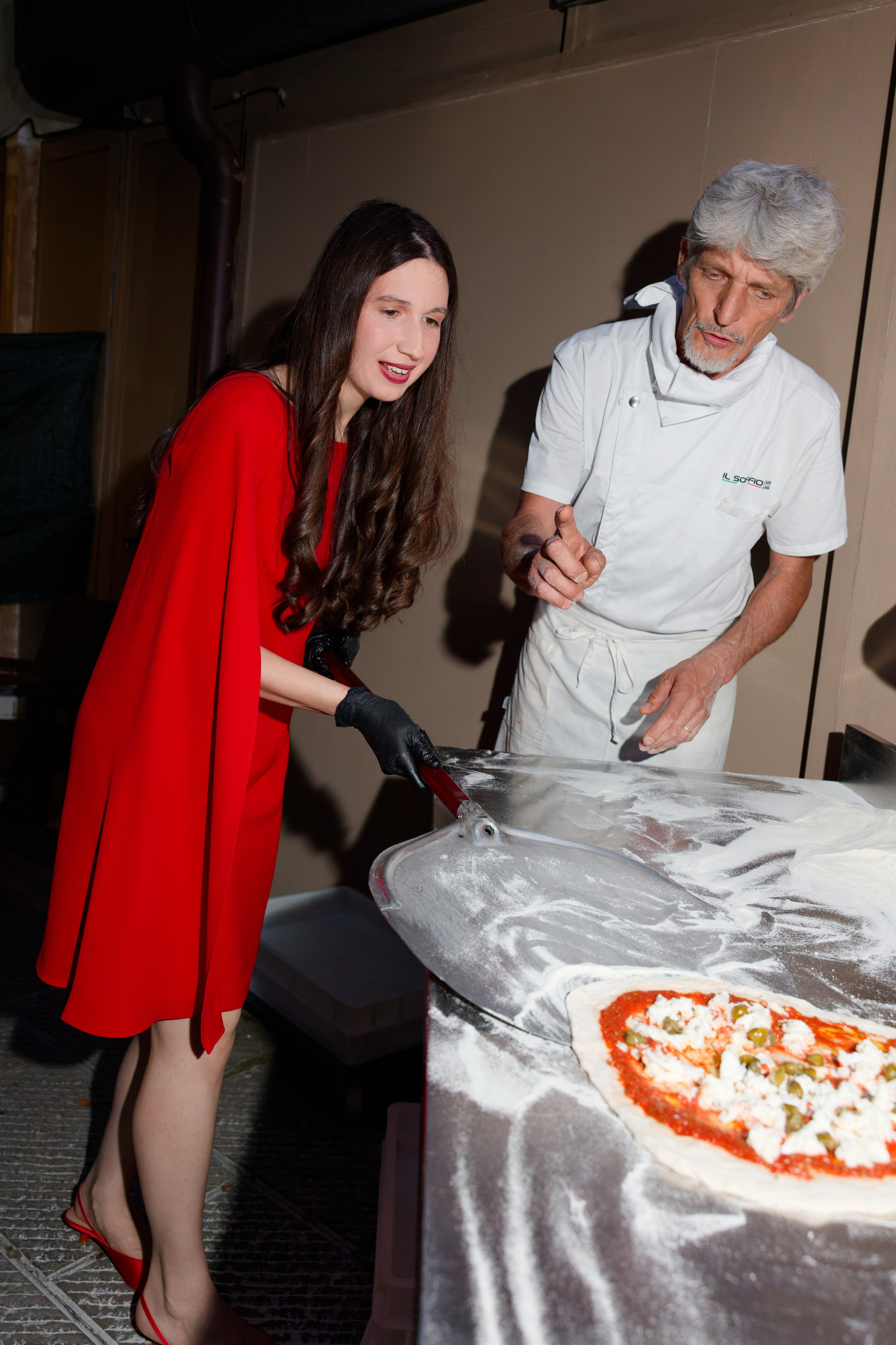 Pizza Party at Tenuta Massini, Florence, Italy. Destination Wedding Photographer — Nikita Burtsev