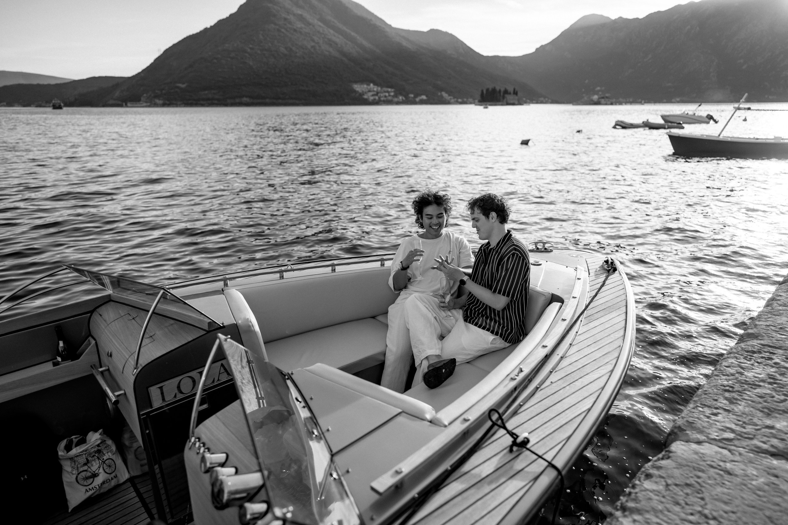 Perast Boat Proposal. Trouwfotograaf & videograaf in Montenegro | Maria & Vasilii